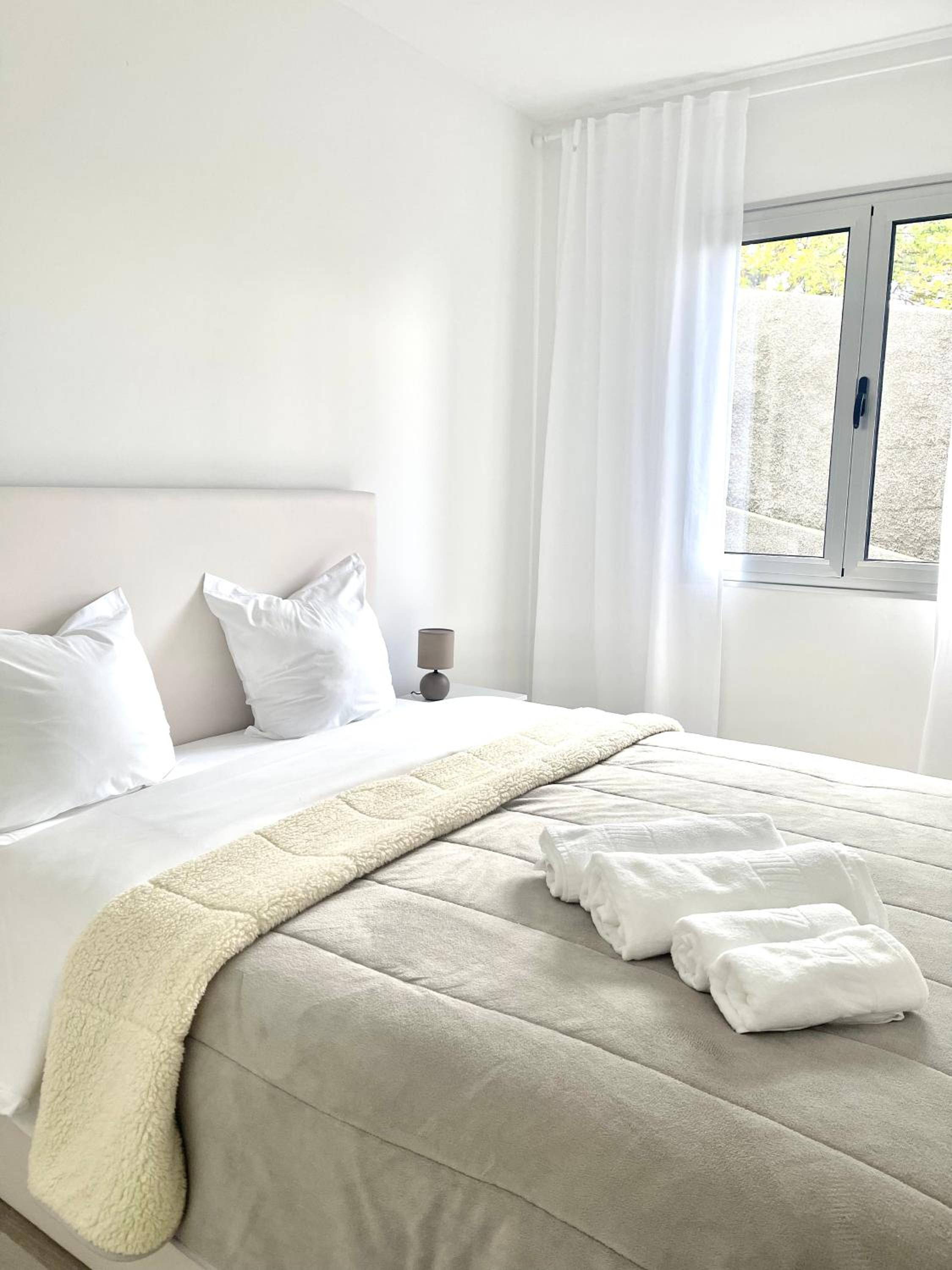 Three-Bedroom Villa photo 2