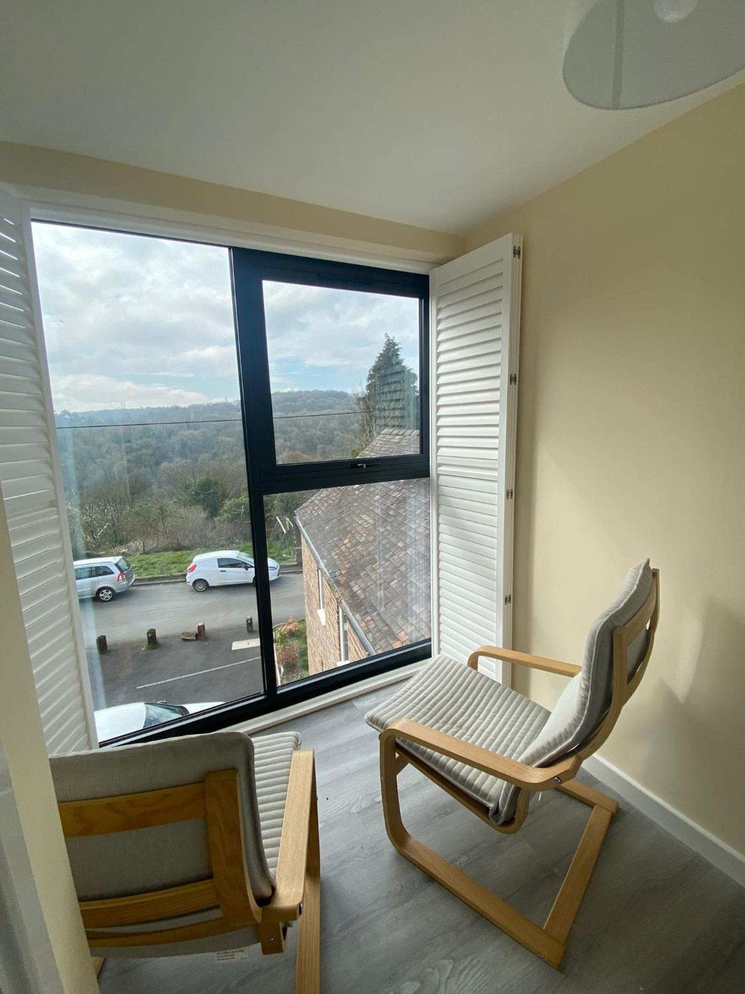 One-Bedroom Apartment - Photo 12