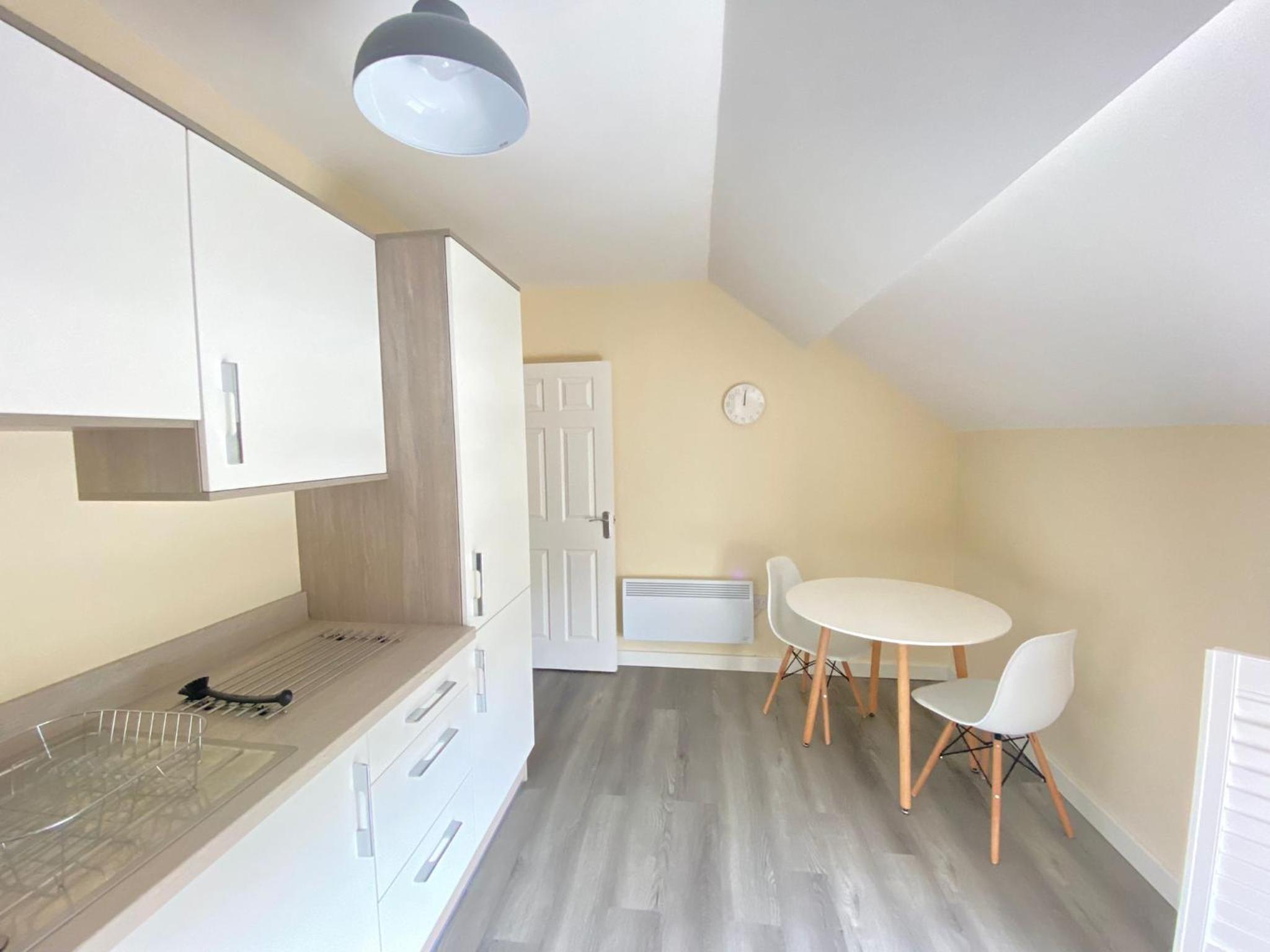 One-Bedroom Apartment - Photo 17