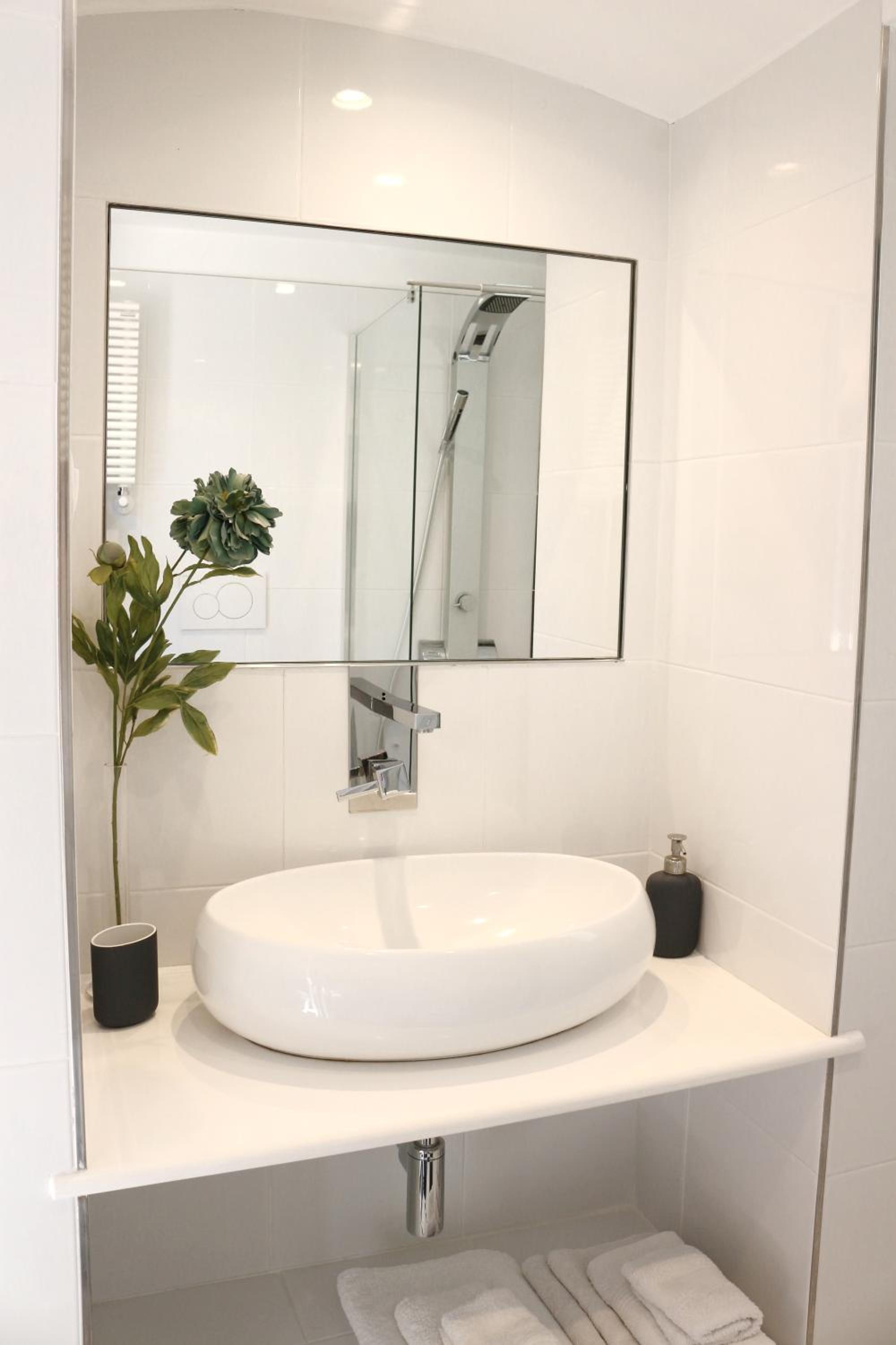 Apartment - Split Level - Photo 12