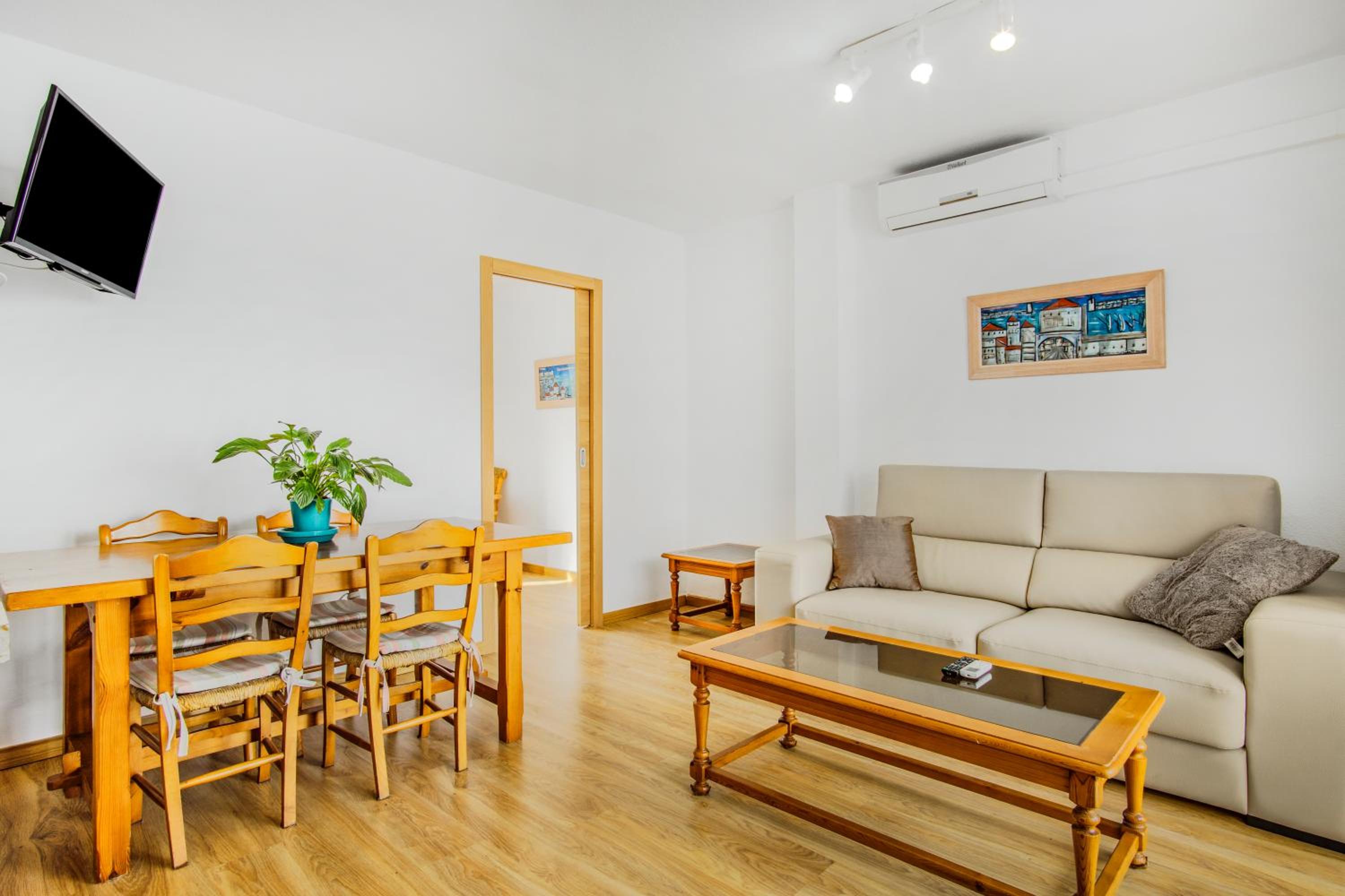 Two-Bedroom Apartment with Terrace photo 3