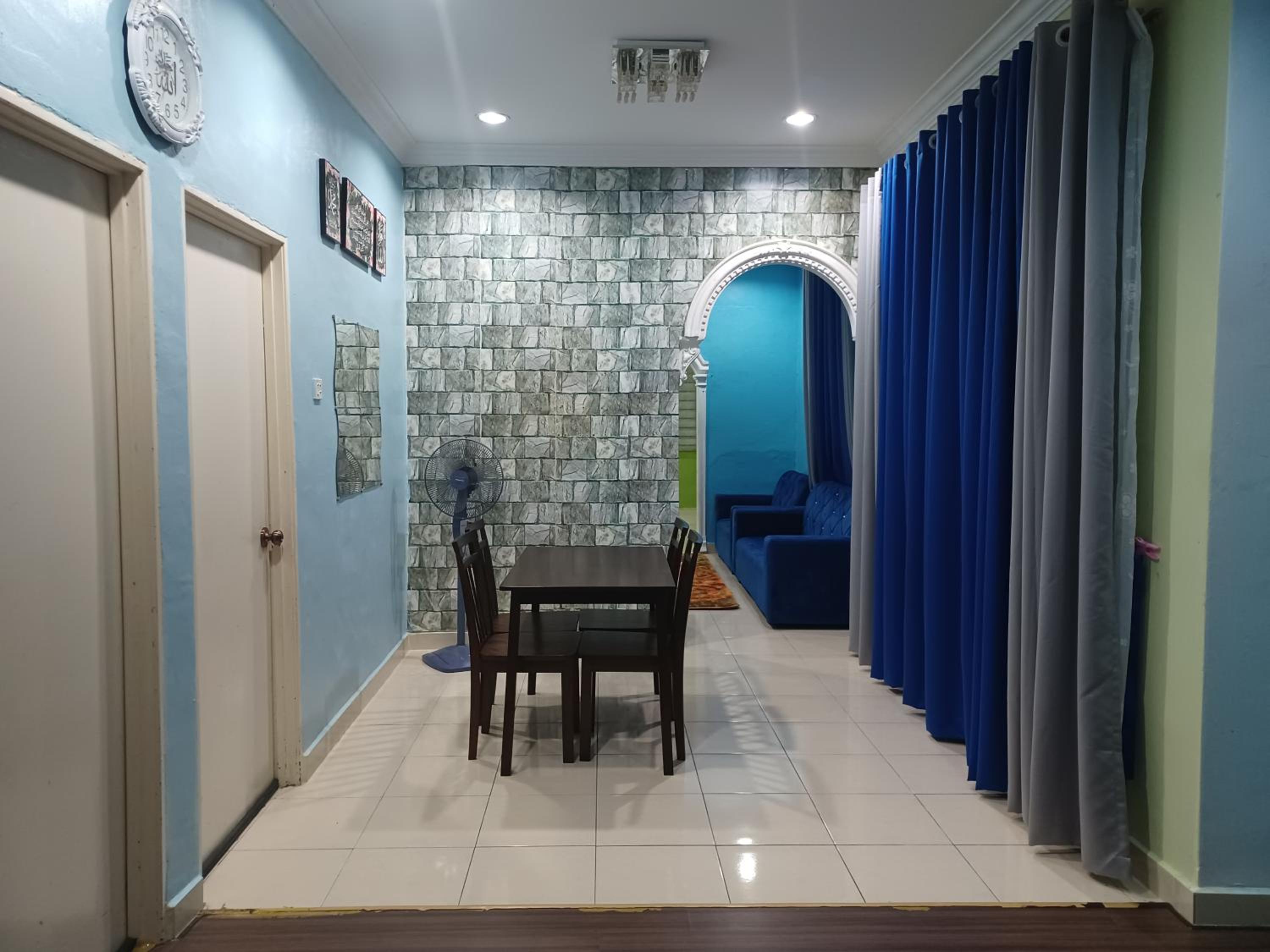 Three-Bedroom House photo 1