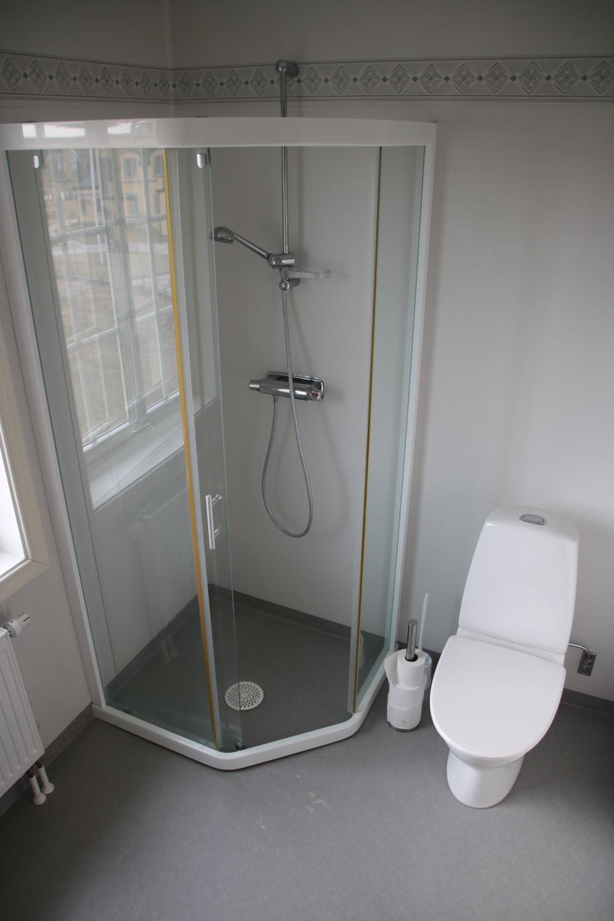 Quadruple Room with Private Bathroom photo 3