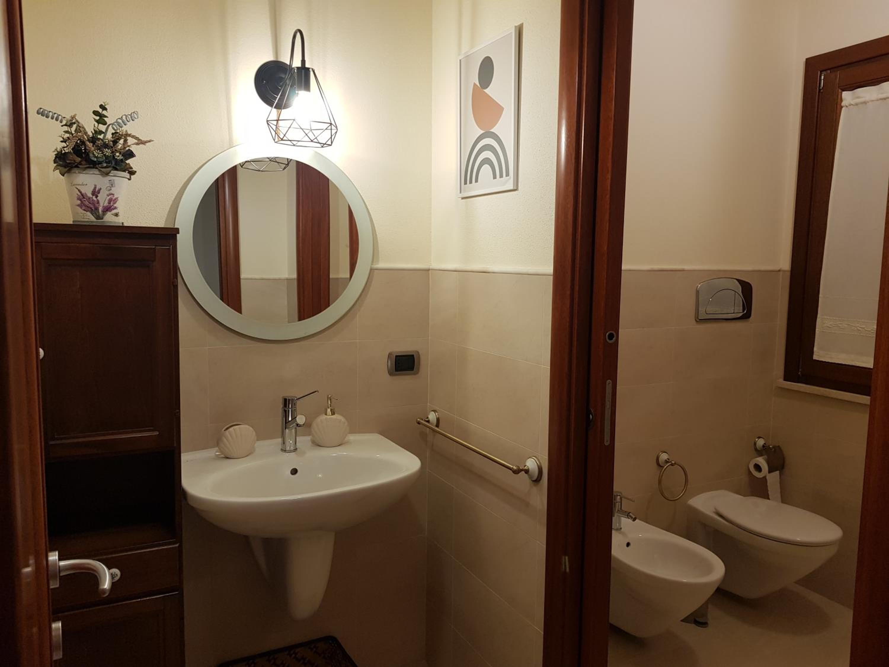 Superior Double Room with Internal Private Bathroom - Photo 27