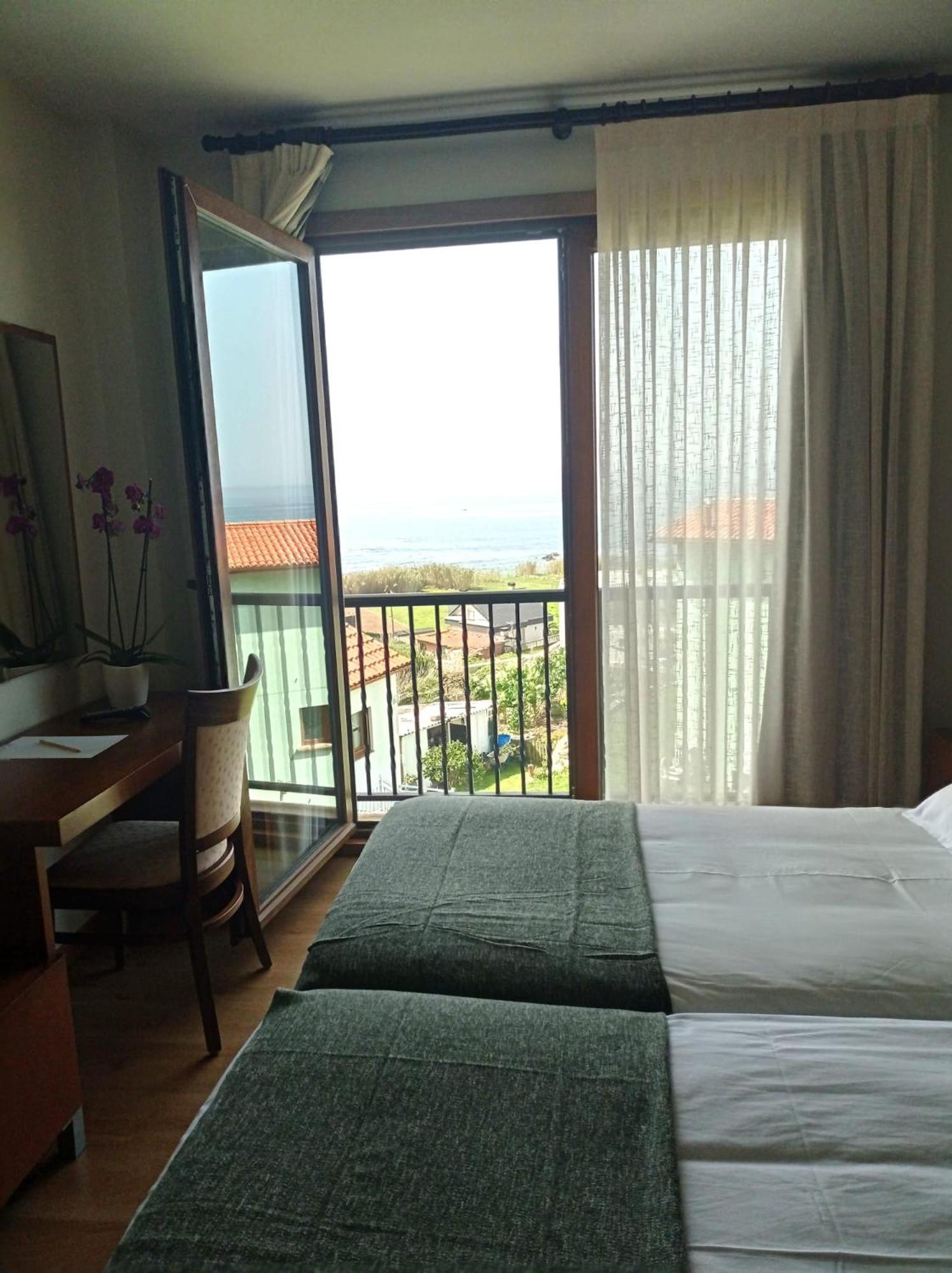 Standard Double Room - Photo 13
