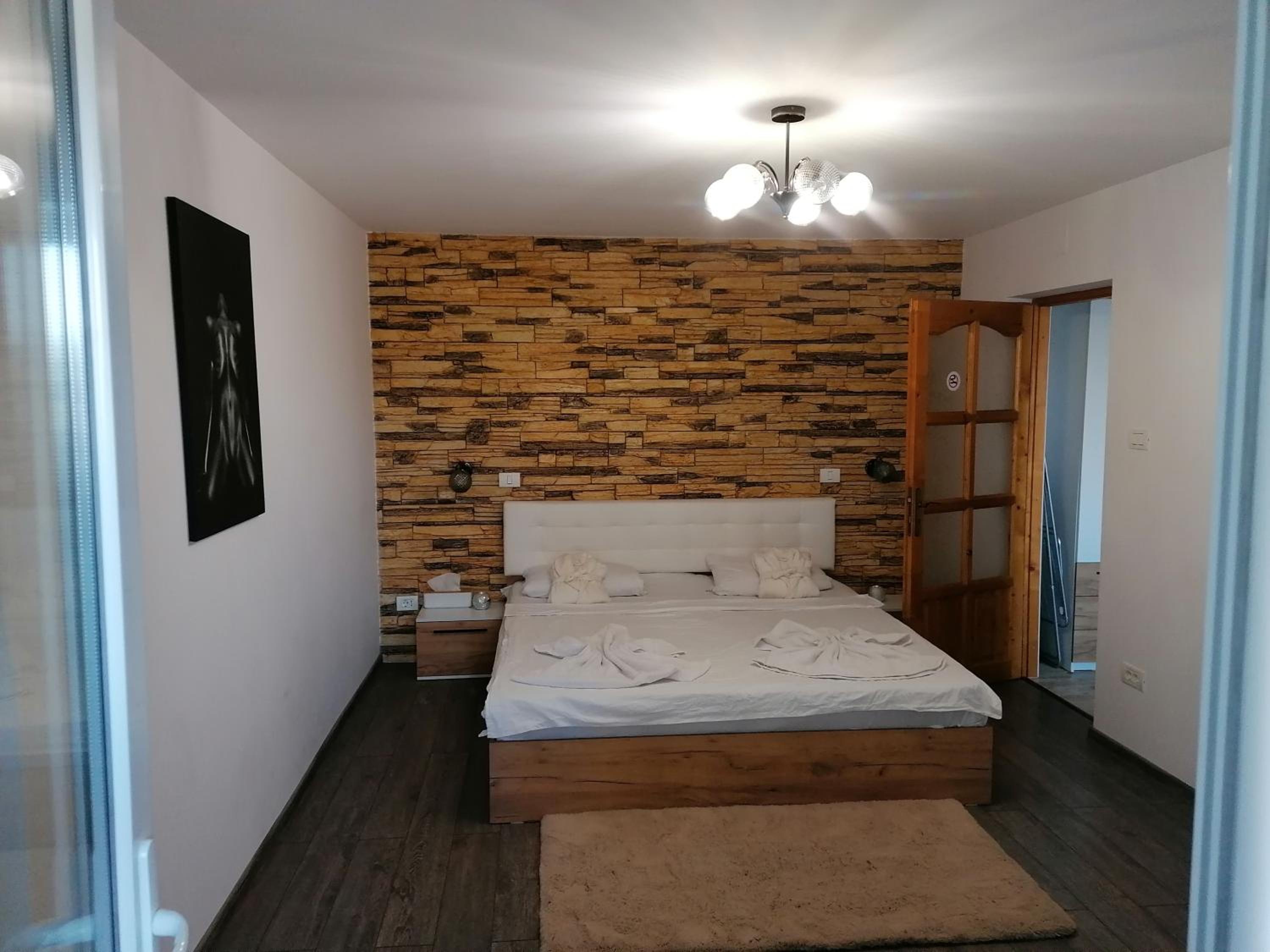 One-Bedroom Apartment - Photo 19