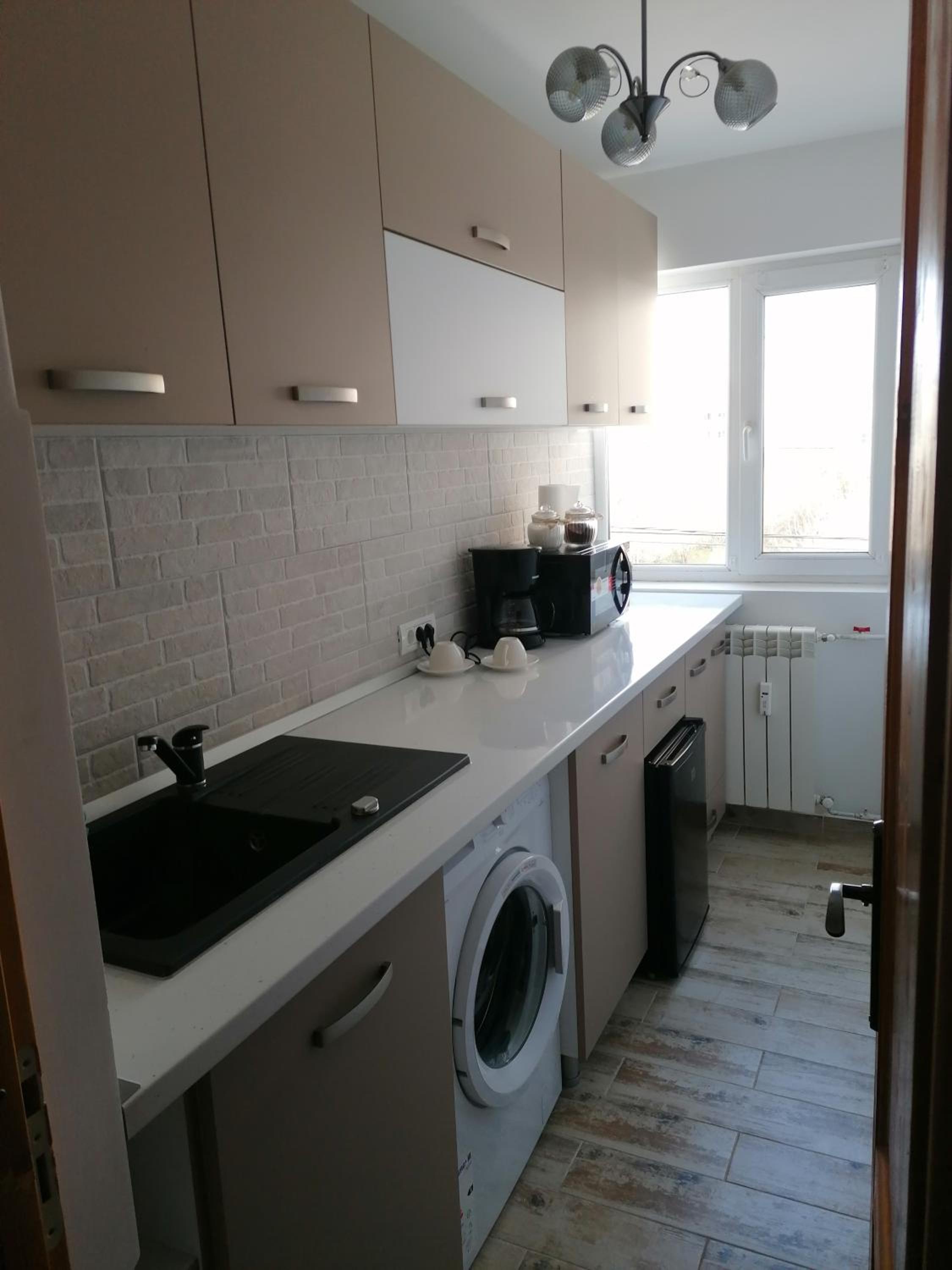 One-Bedroom Apartment - Photo 13