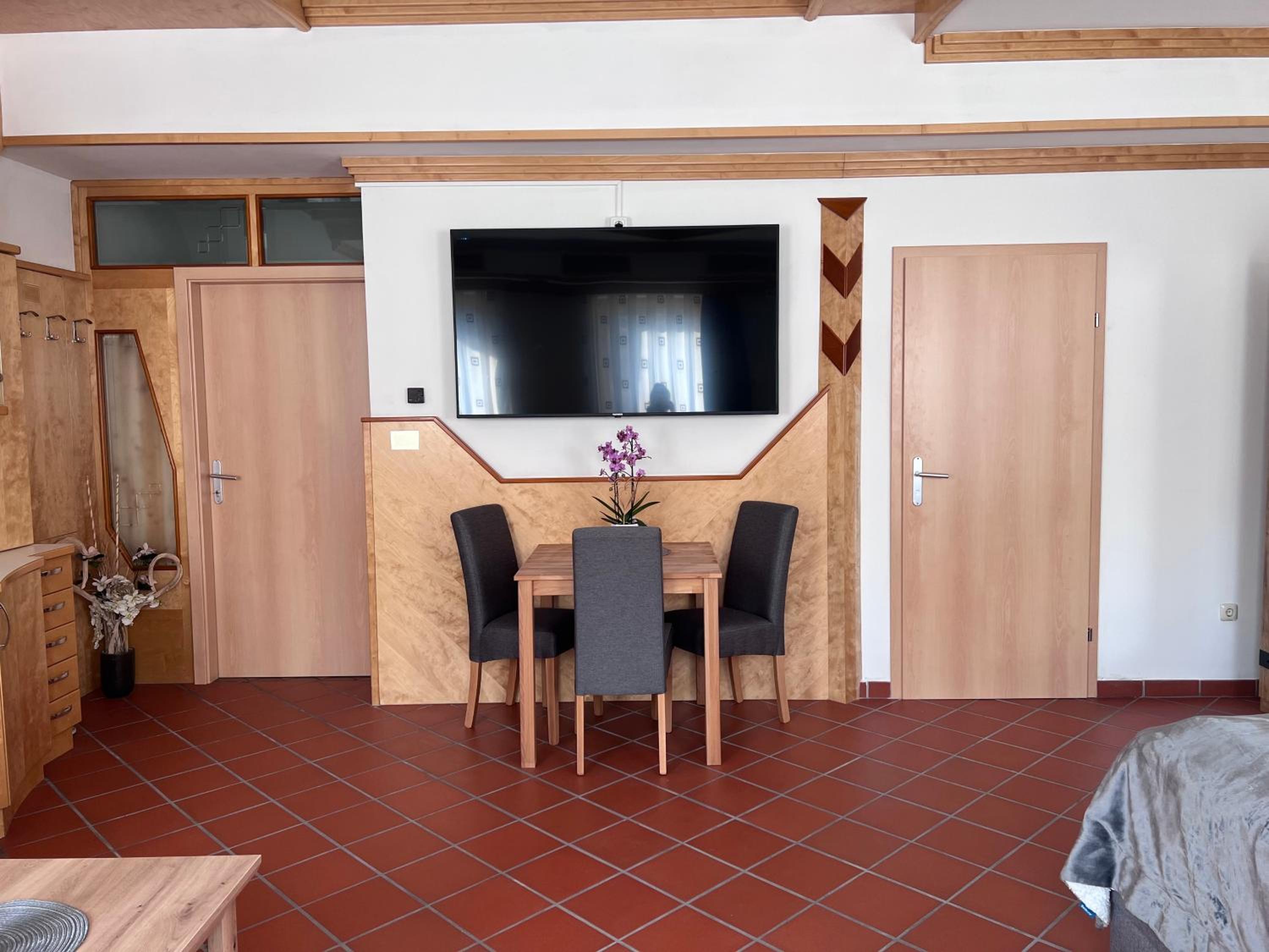 Deluxe Double Room - Photo 1