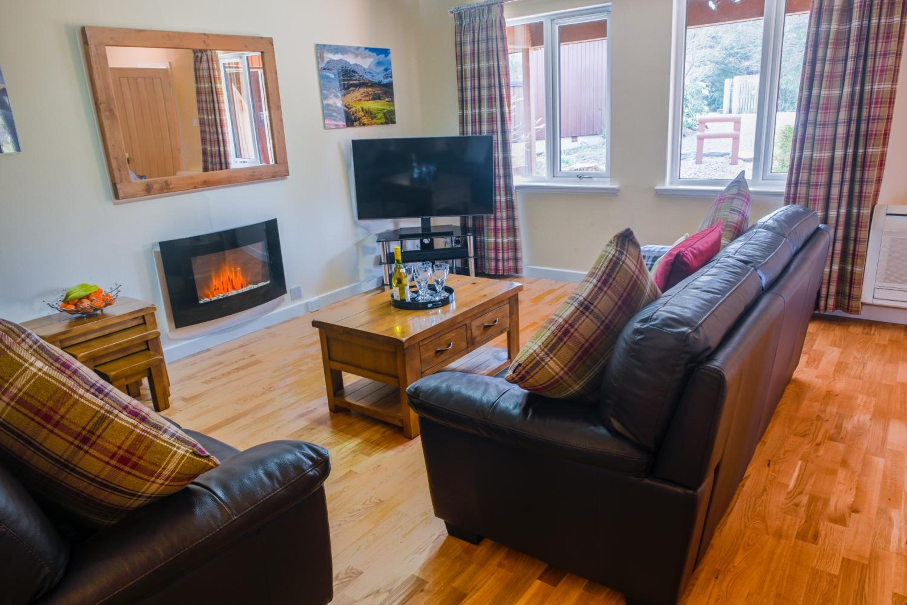 Three-Bedroom Lodge - Photo 1