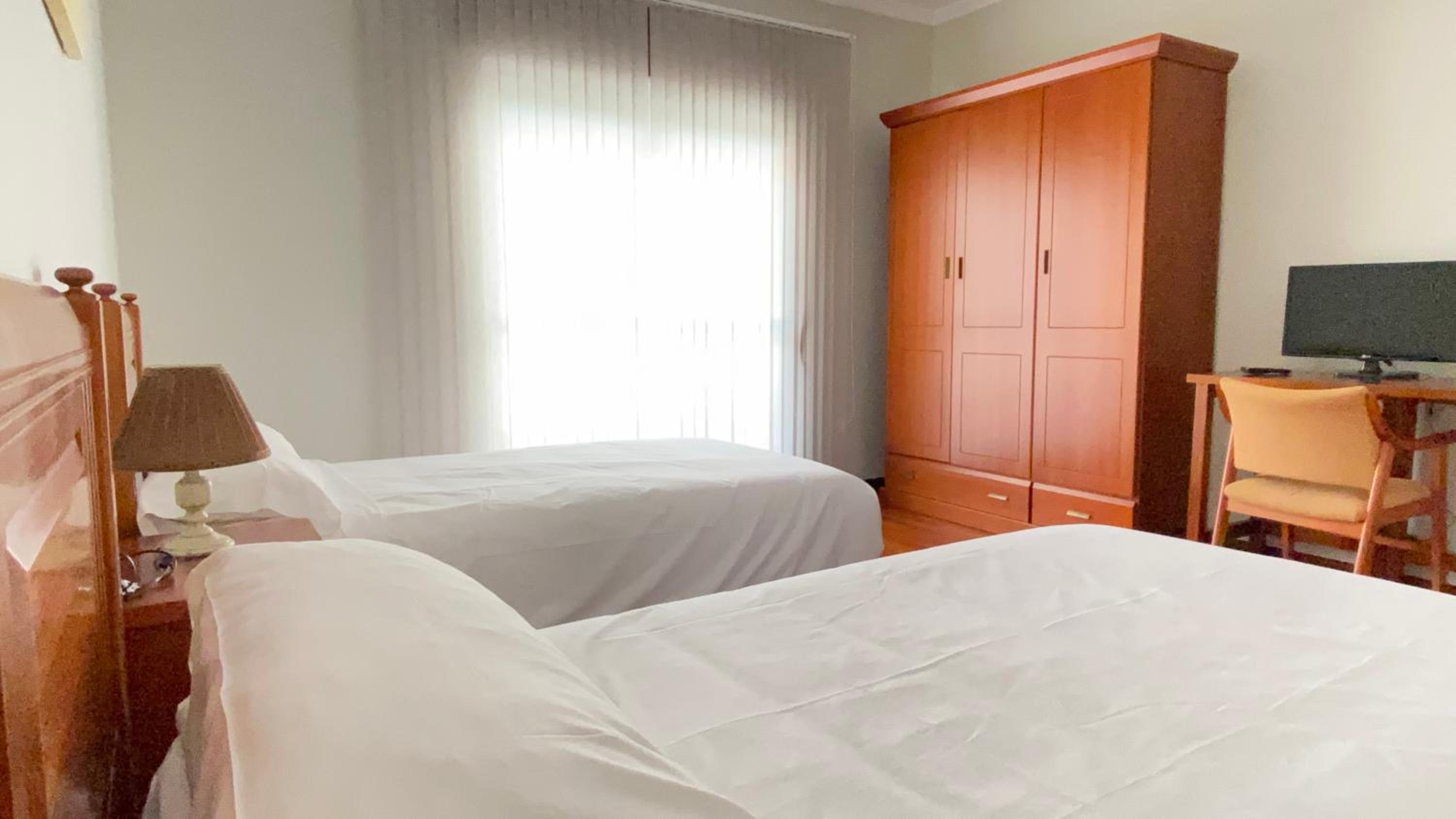 Two-Bedroom Apartment - Photo 7