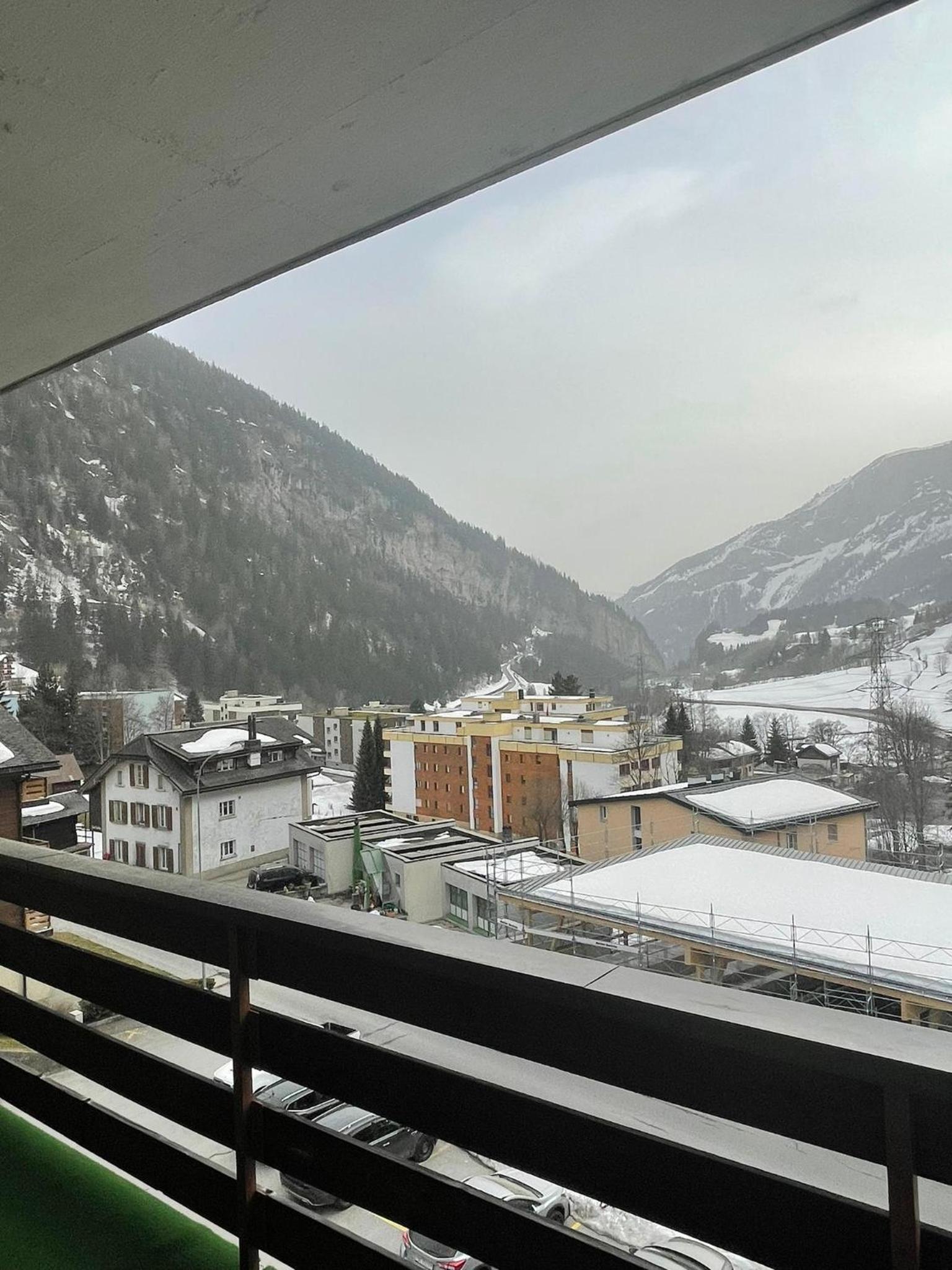 Apartment with Balcony photo 2