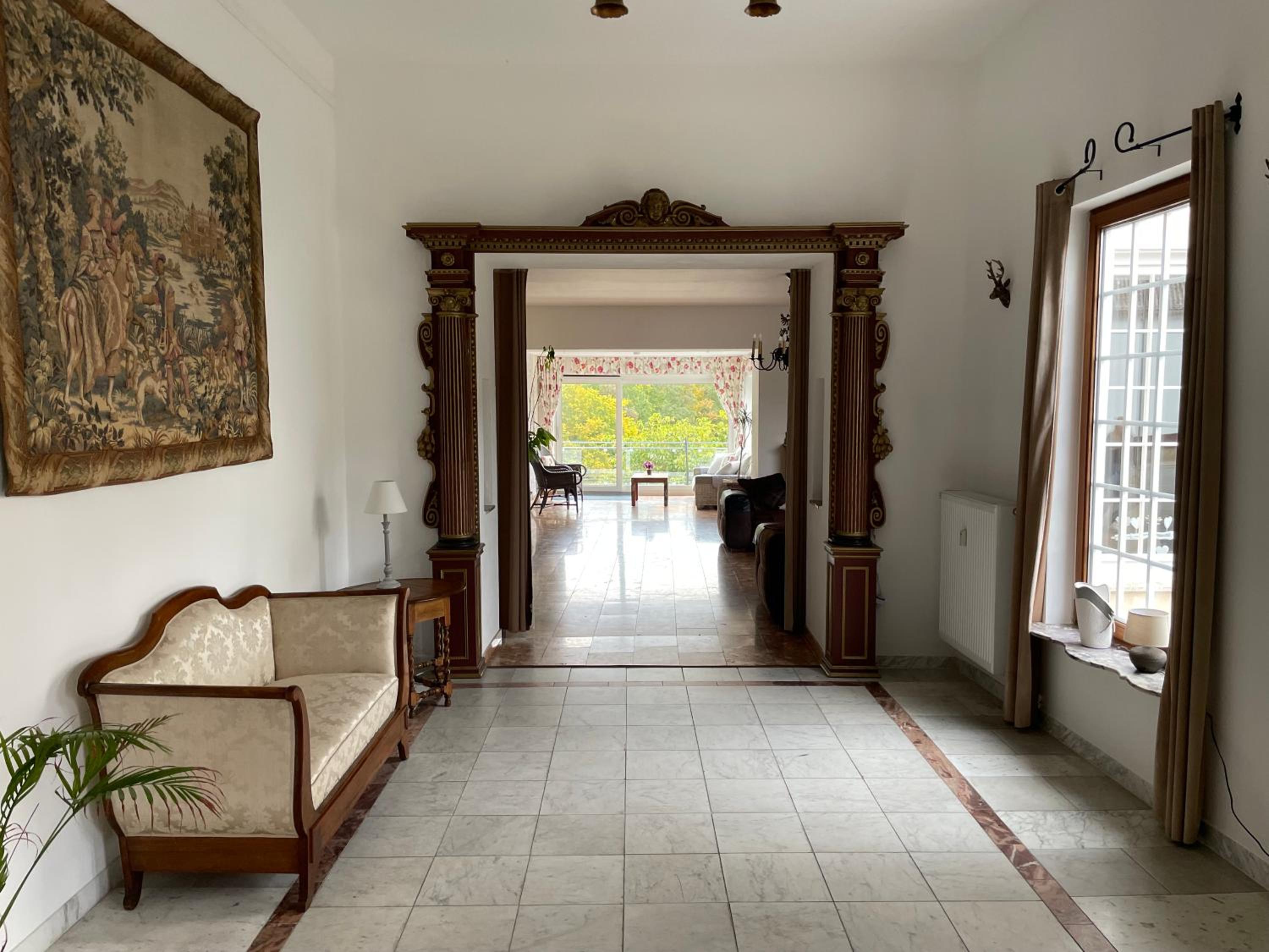Villa photo 2