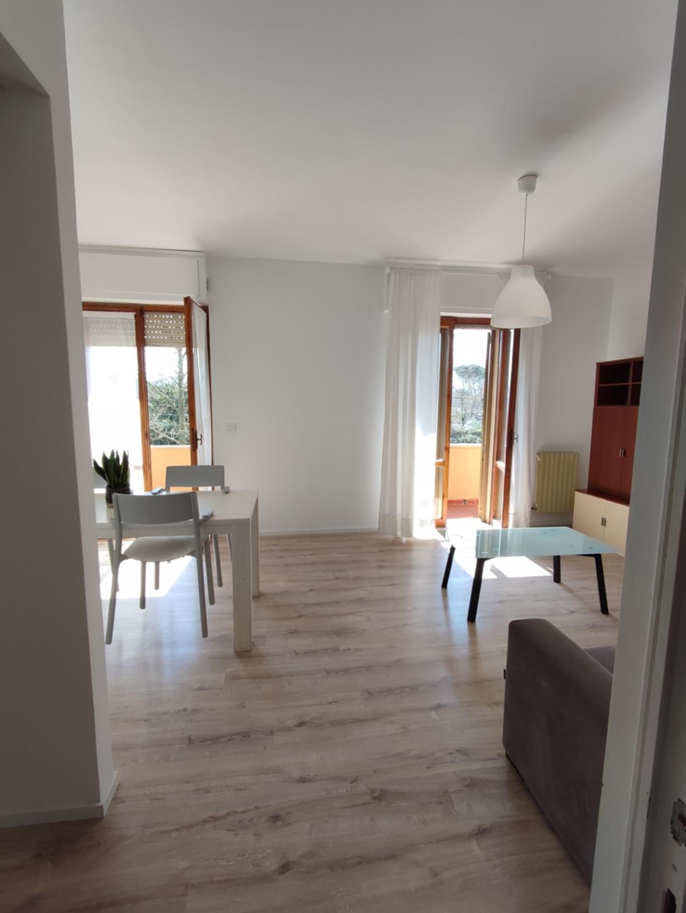 One-Bedroom Apartment - Photo 1