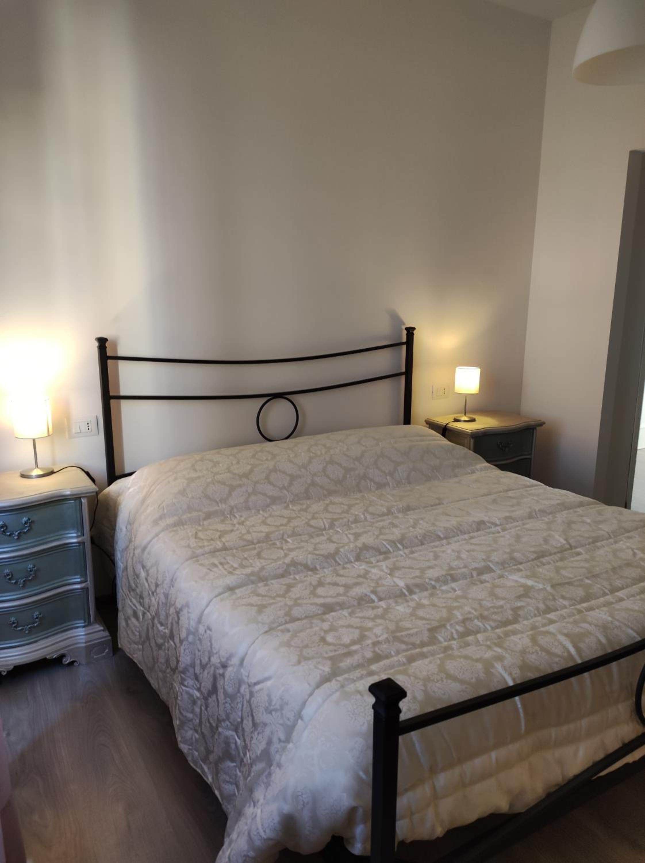 One-Bedroom Apartment - Photo 14