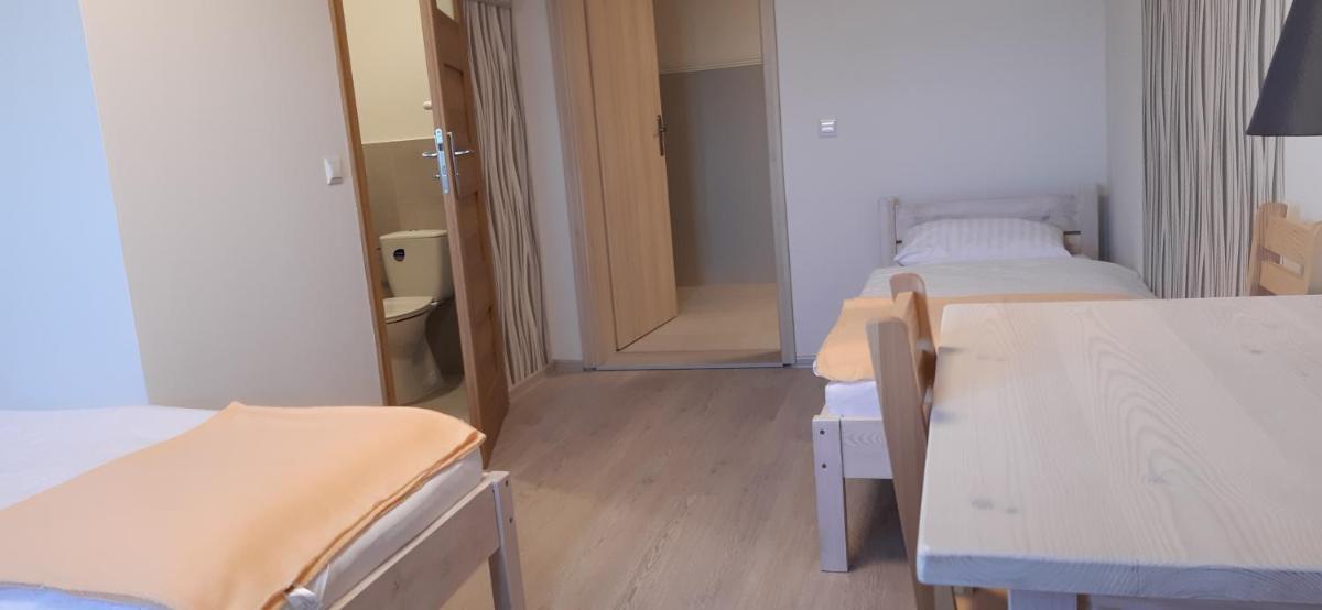 Small Double Room - Photo 4