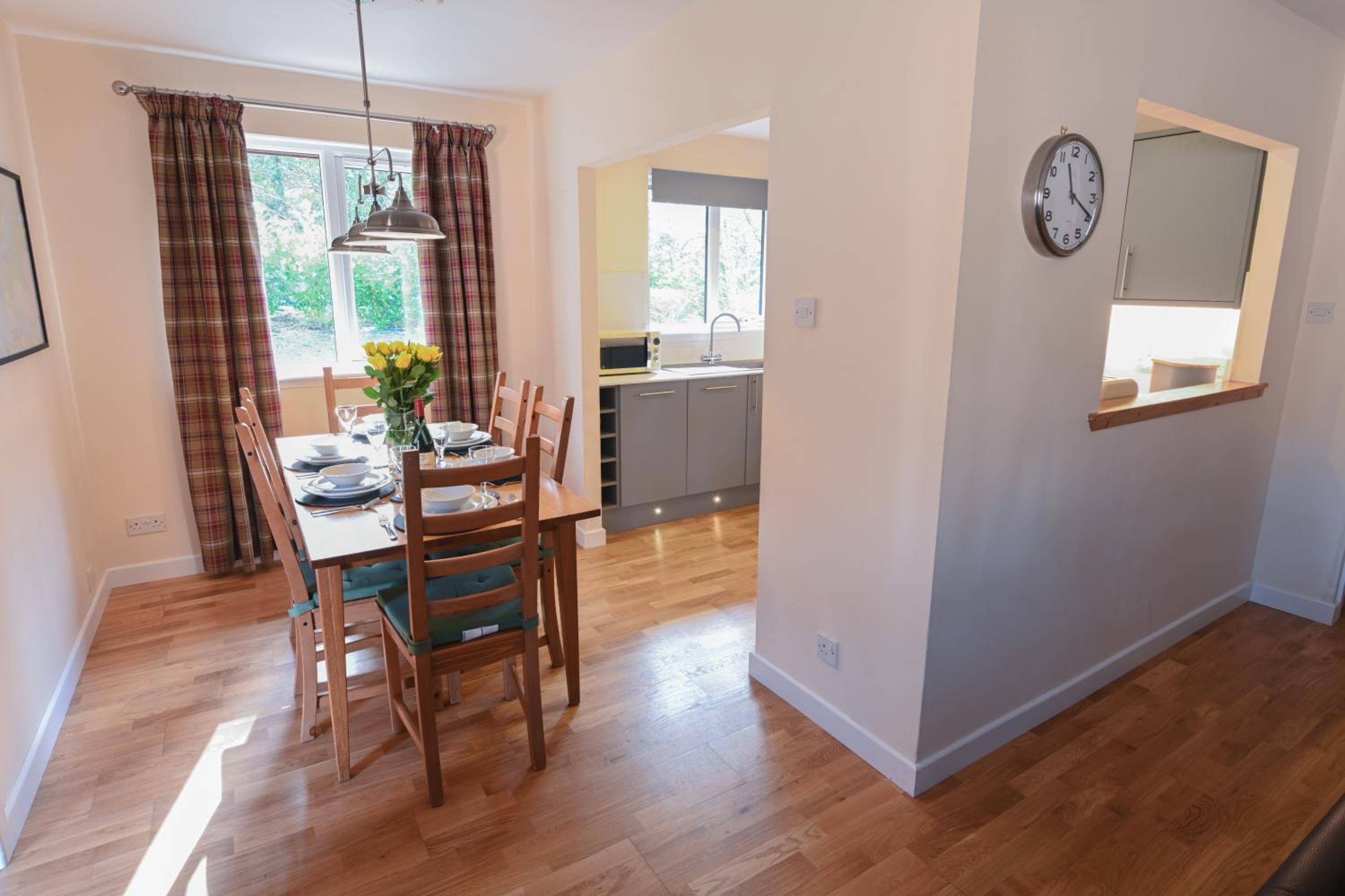 Three-Bedroom Lodge - Photo 5