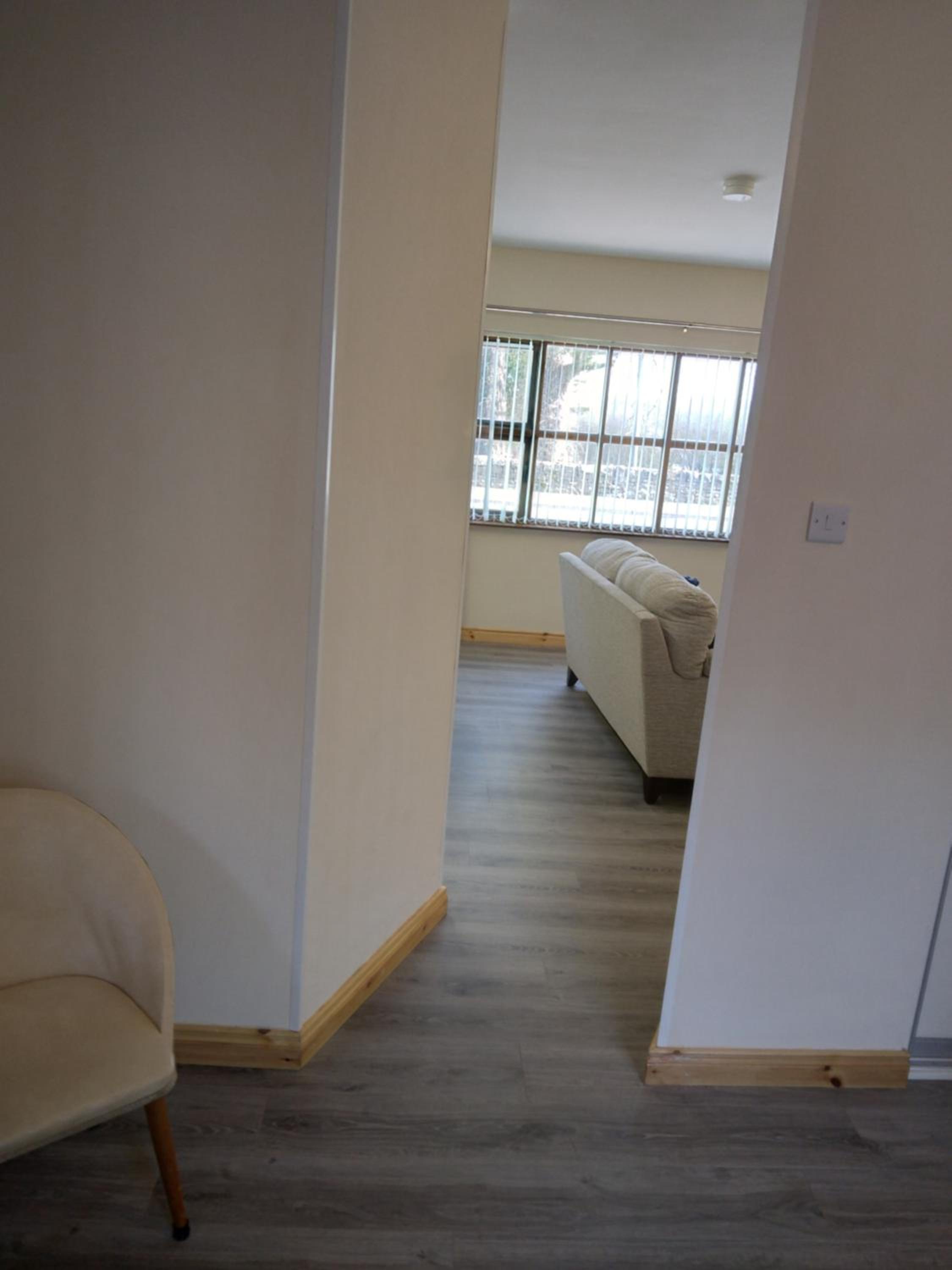 One-Bedroom Apartment - Photo 1