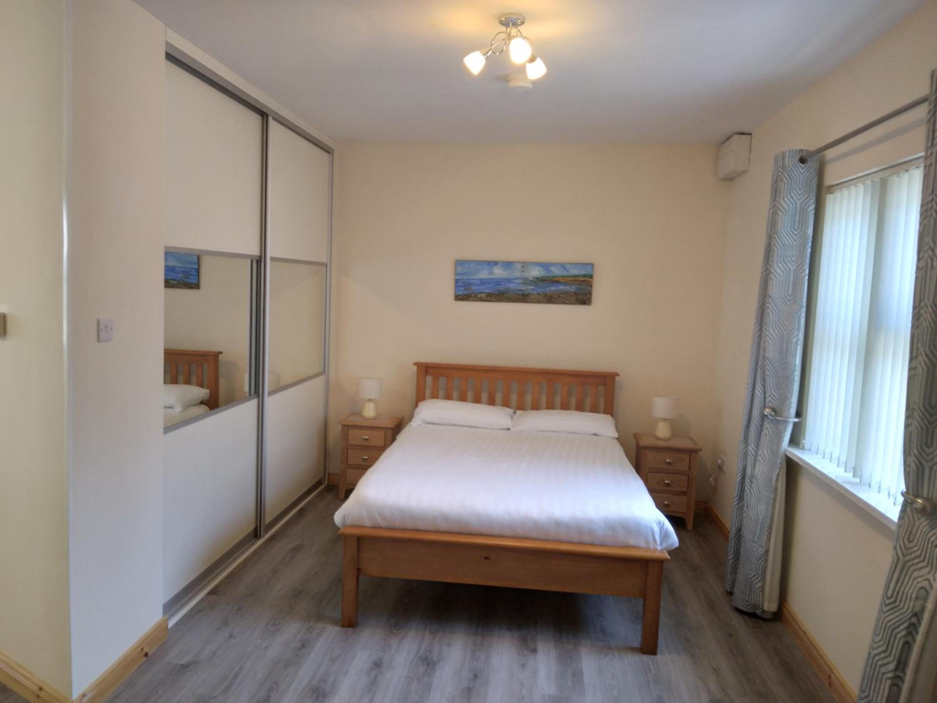 One-Bedroom Apartment - Photo 7