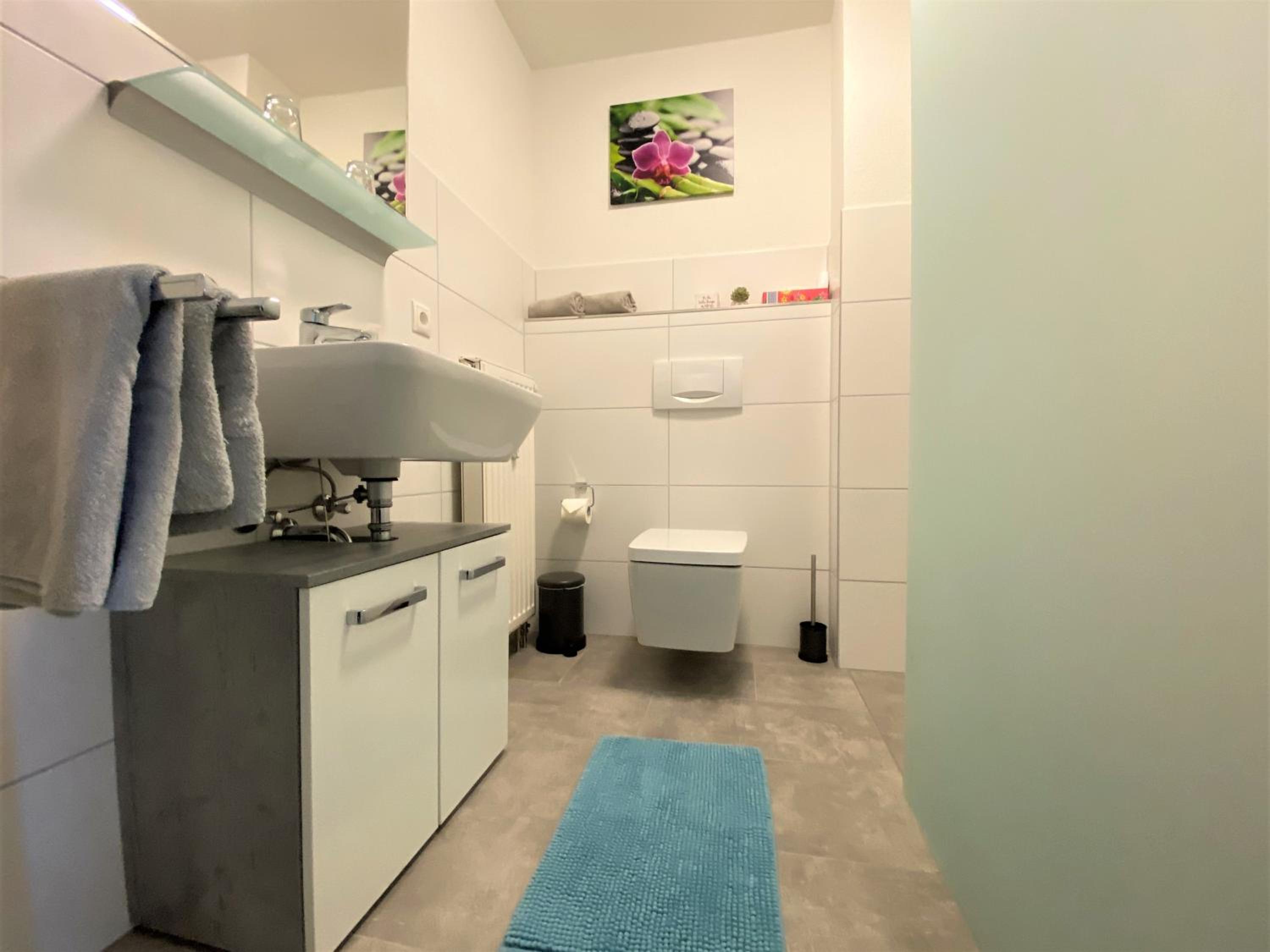 Two-Bedroom Apartment - Photo 14