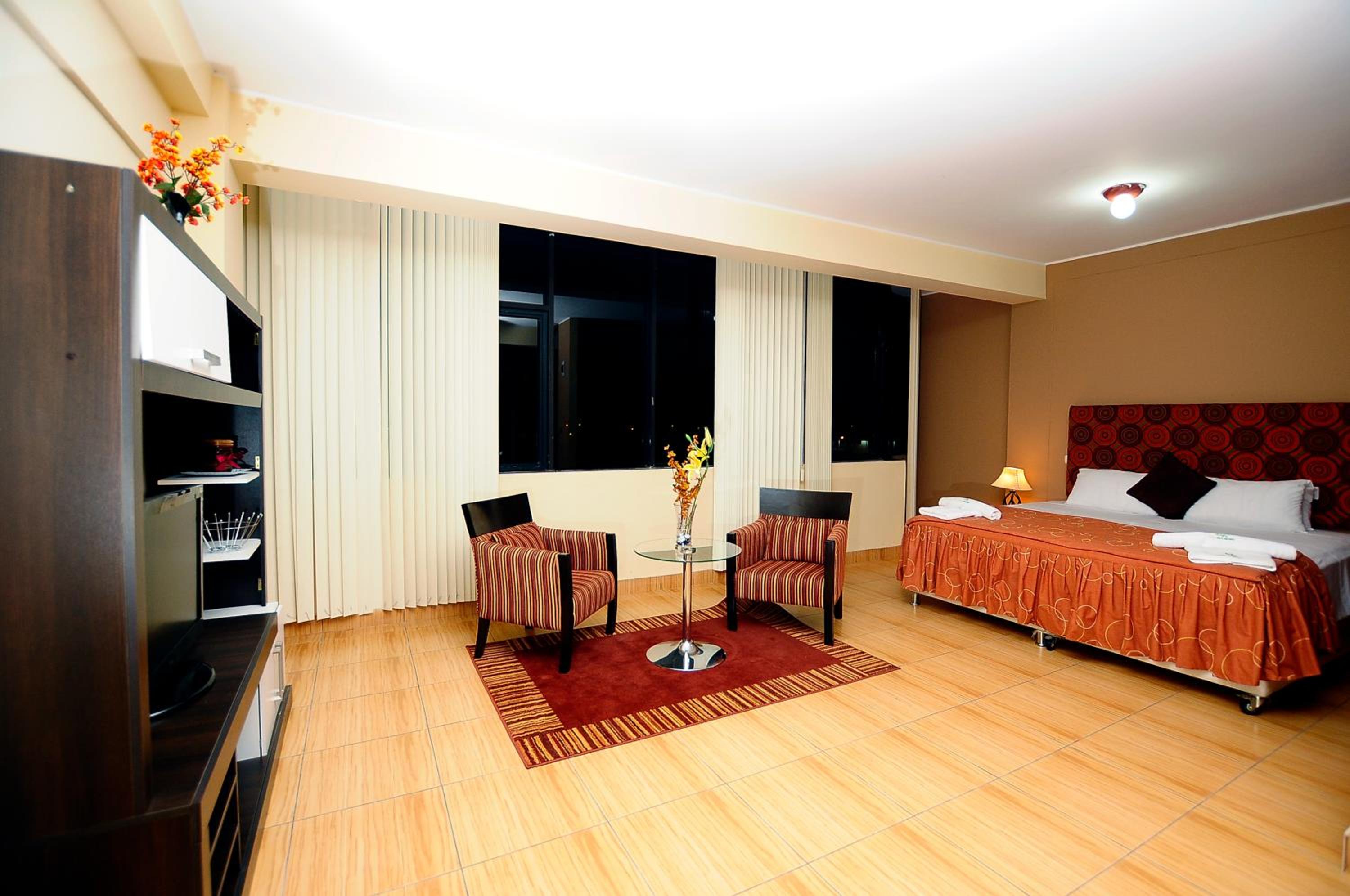 Executive Suite photo 2