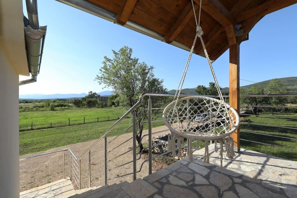Villa with Private Pool - Photo 30