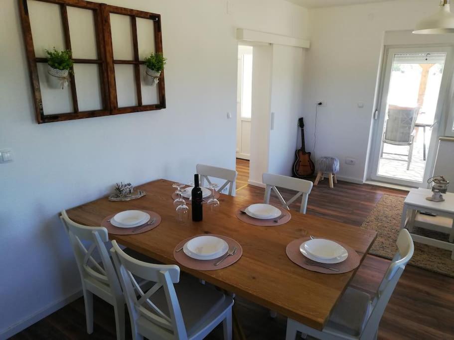 Villa with Private Pool - Photo 17