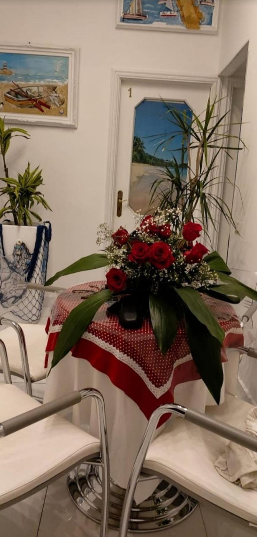 Deluxe Double Room with Balcony and Sea View photo 2