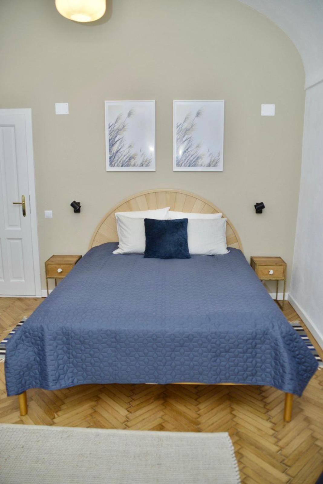 Standard Double Room - Photo 2