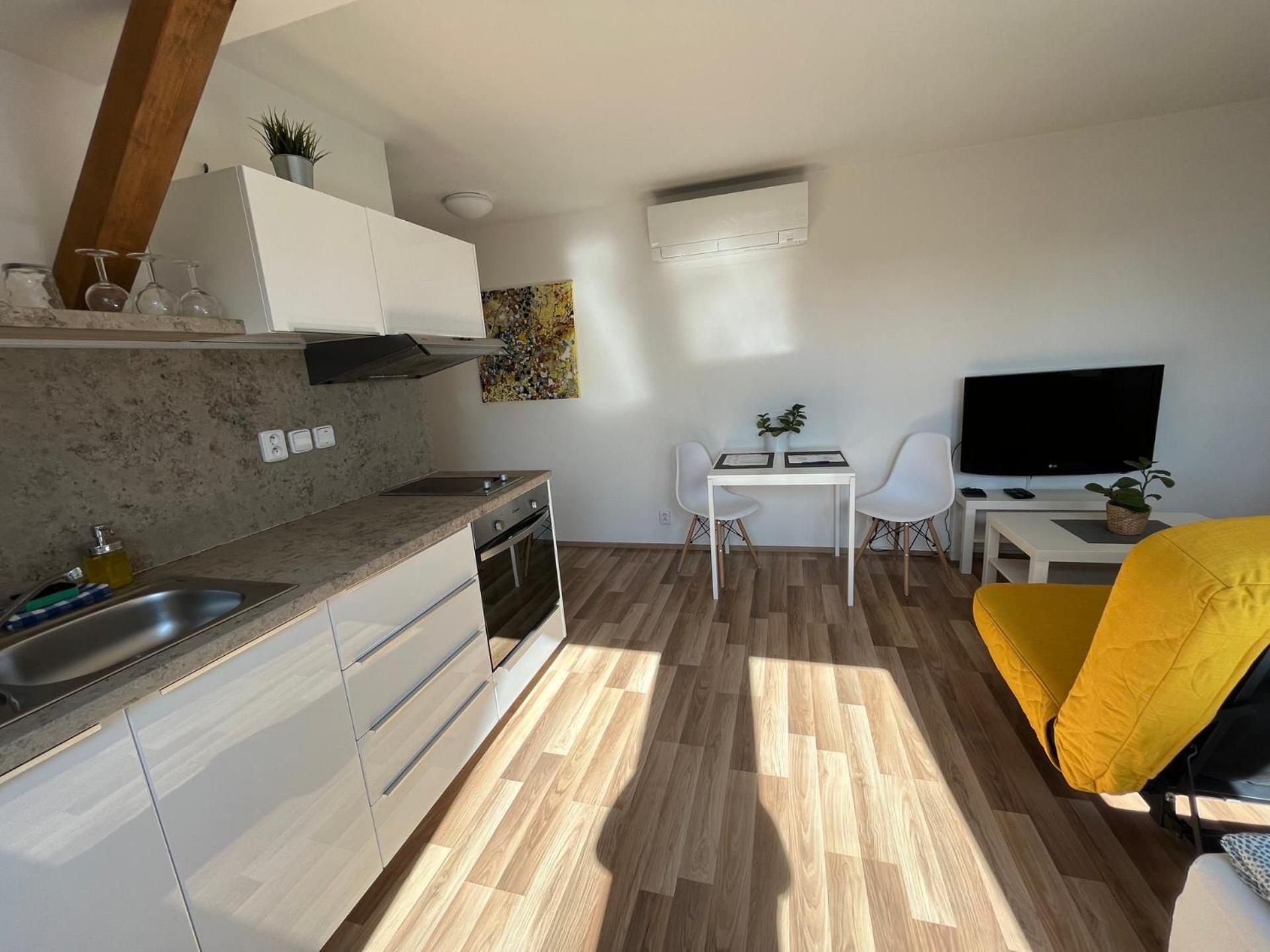 Apartment - Photo 13
