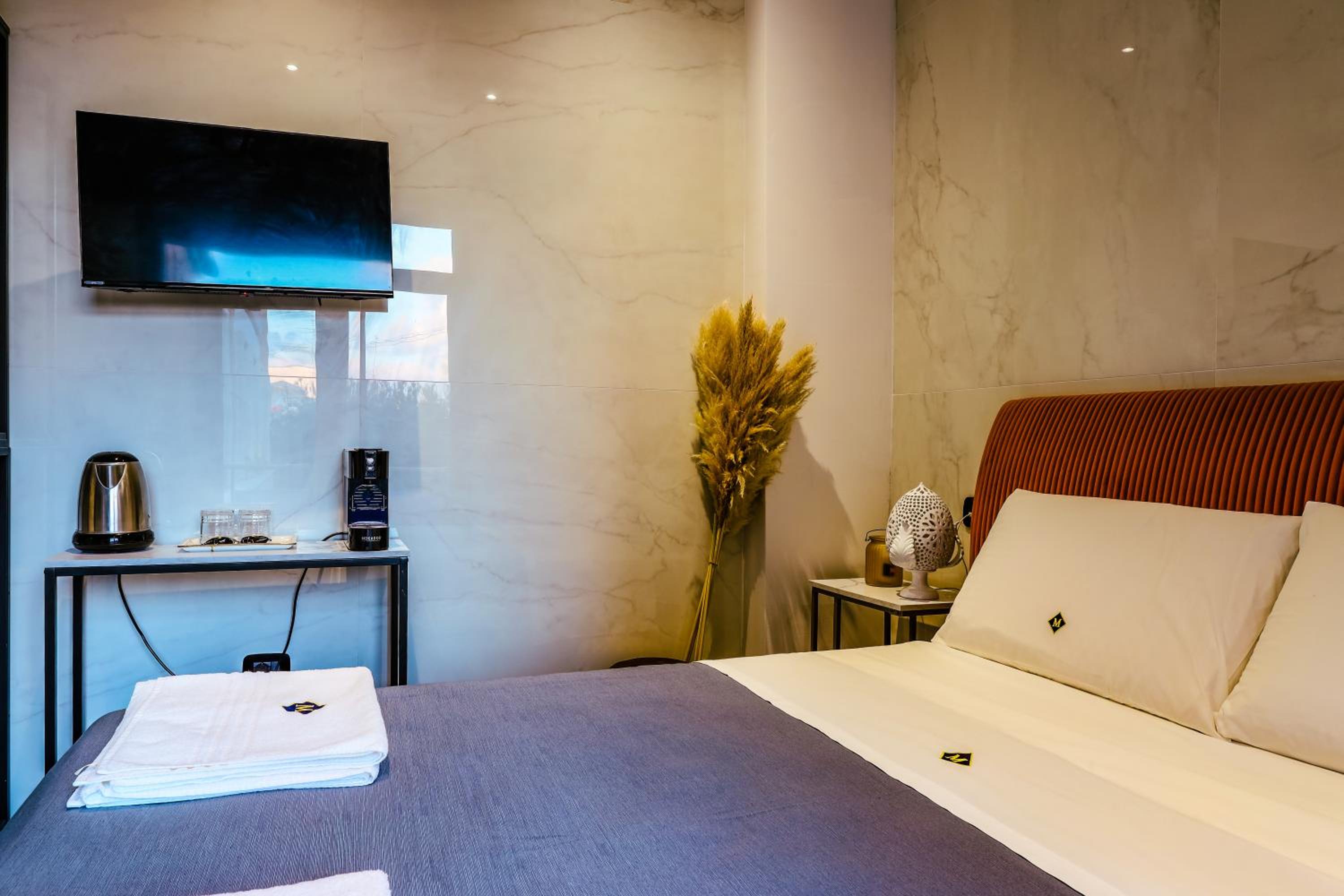 Deluxe Double Room - Photo 2
