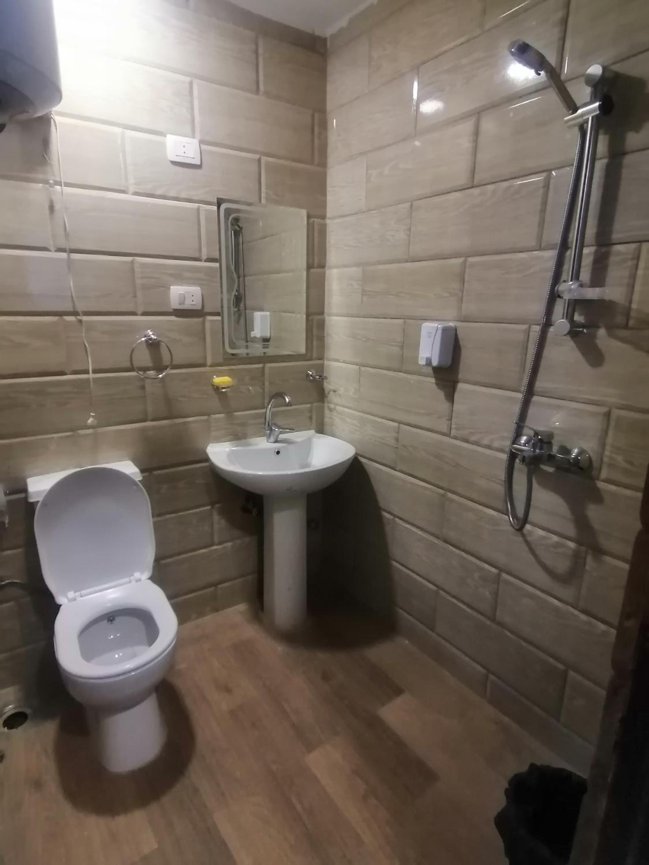 Standard Double or Twin Room - Photo 4