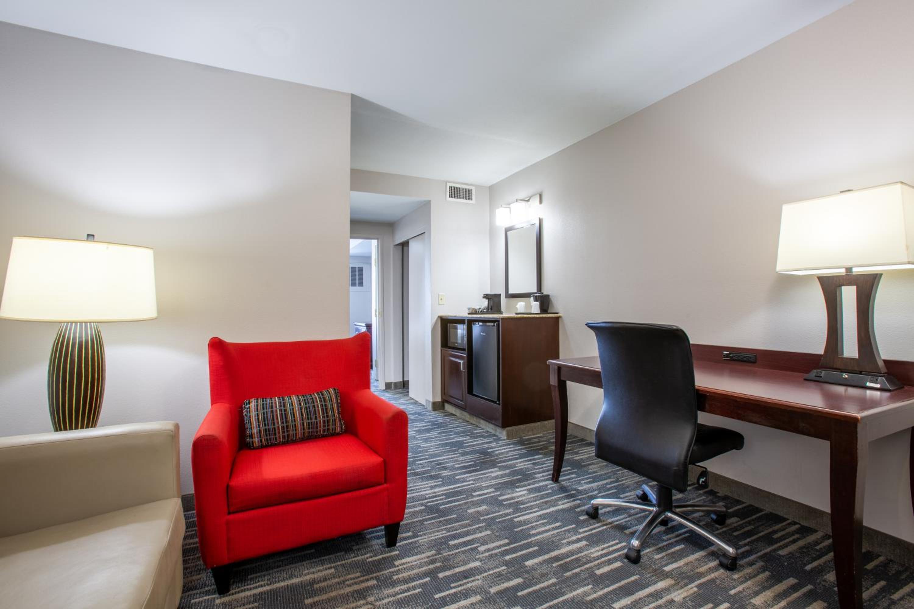 King Suite - Photo 5