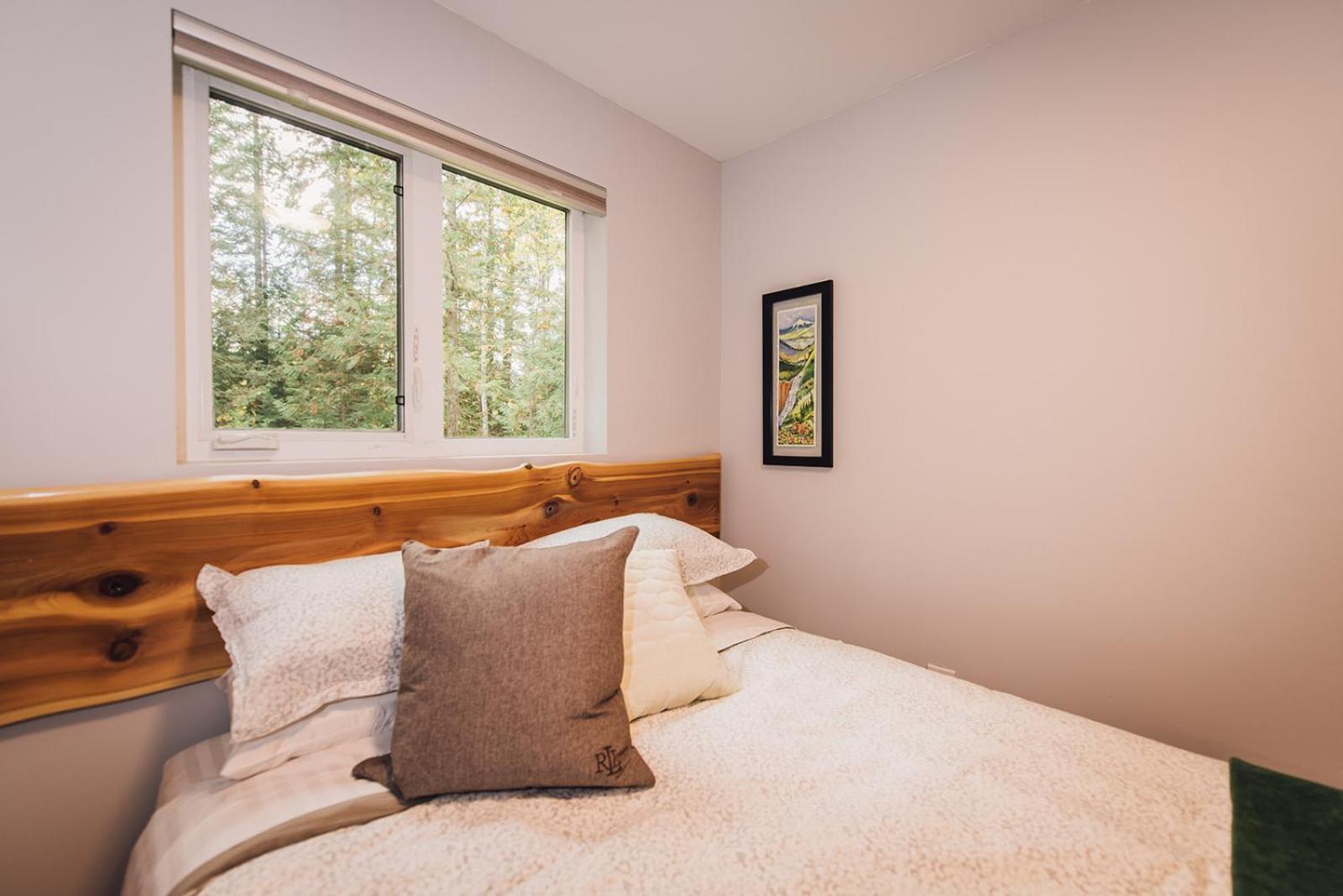 Two Bedroom Cabin - Photo 1