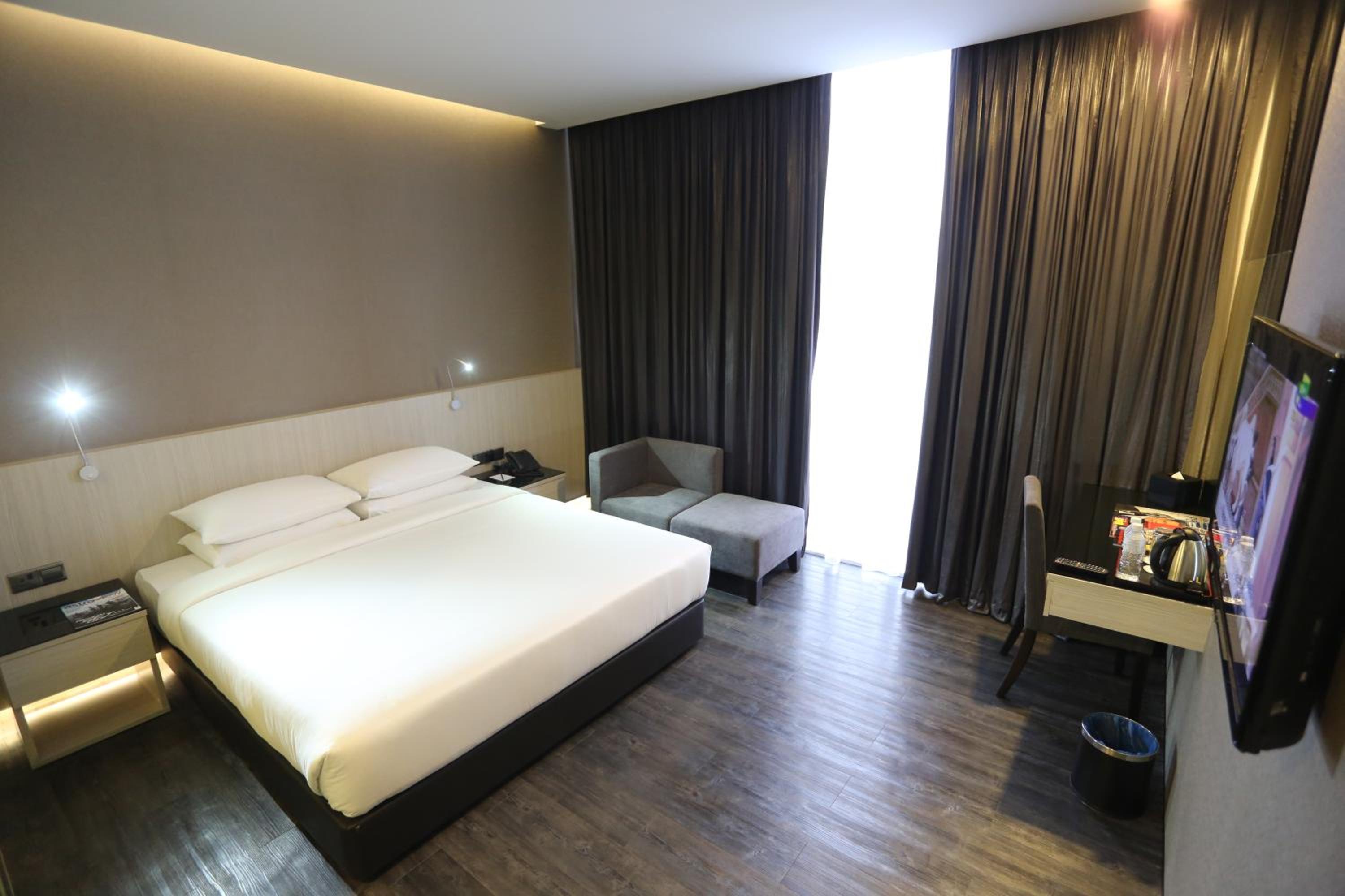 Standard King Room