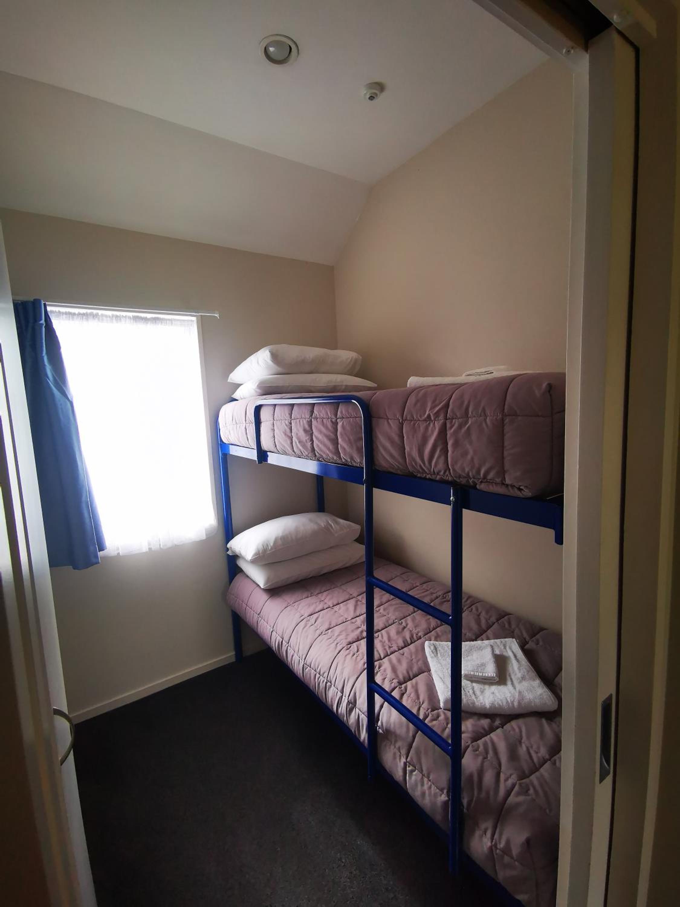 One-Bedroom Family Suite - Photo 5