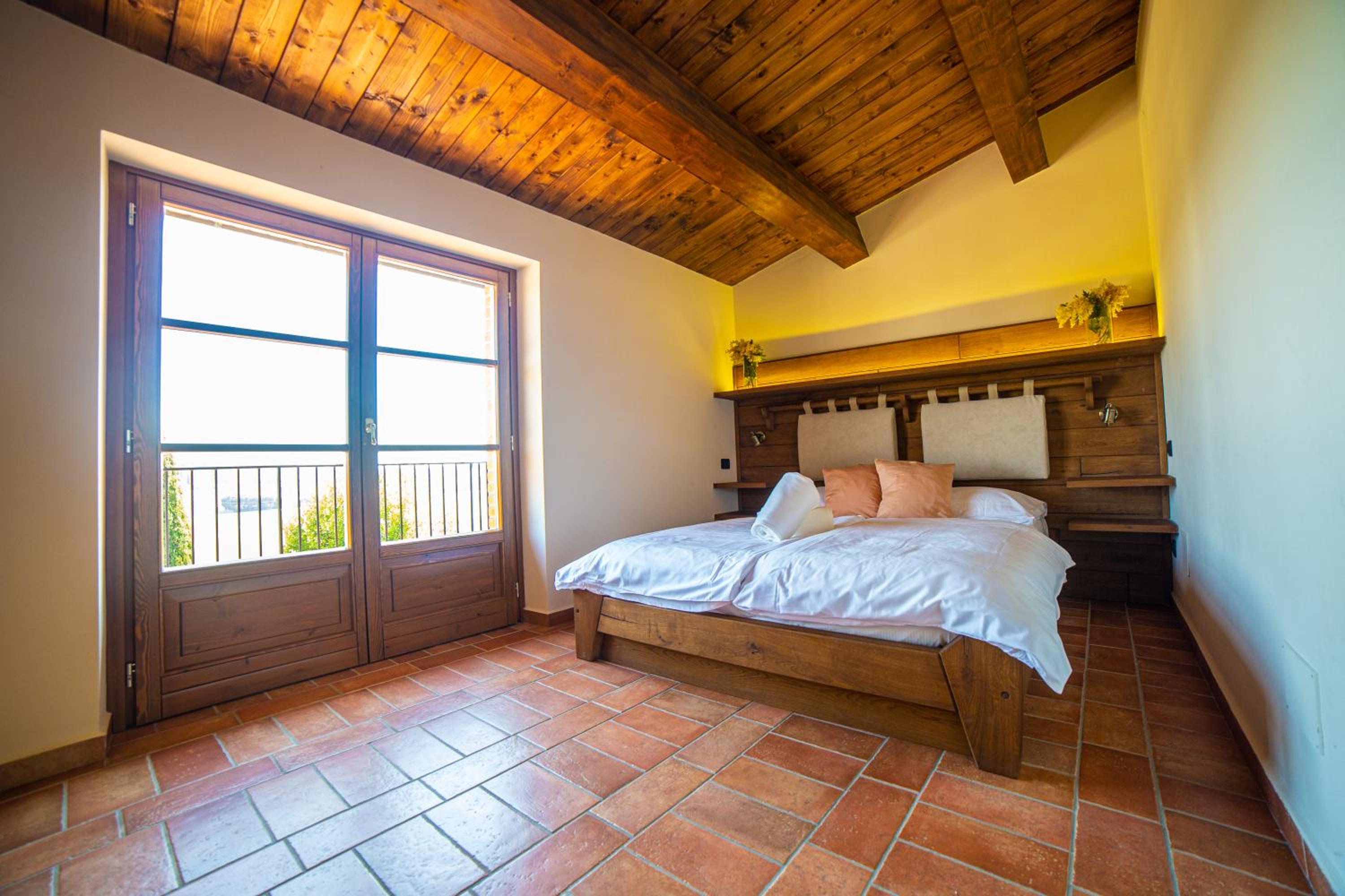Superior Villa with private Jacuzzi - Photo 6