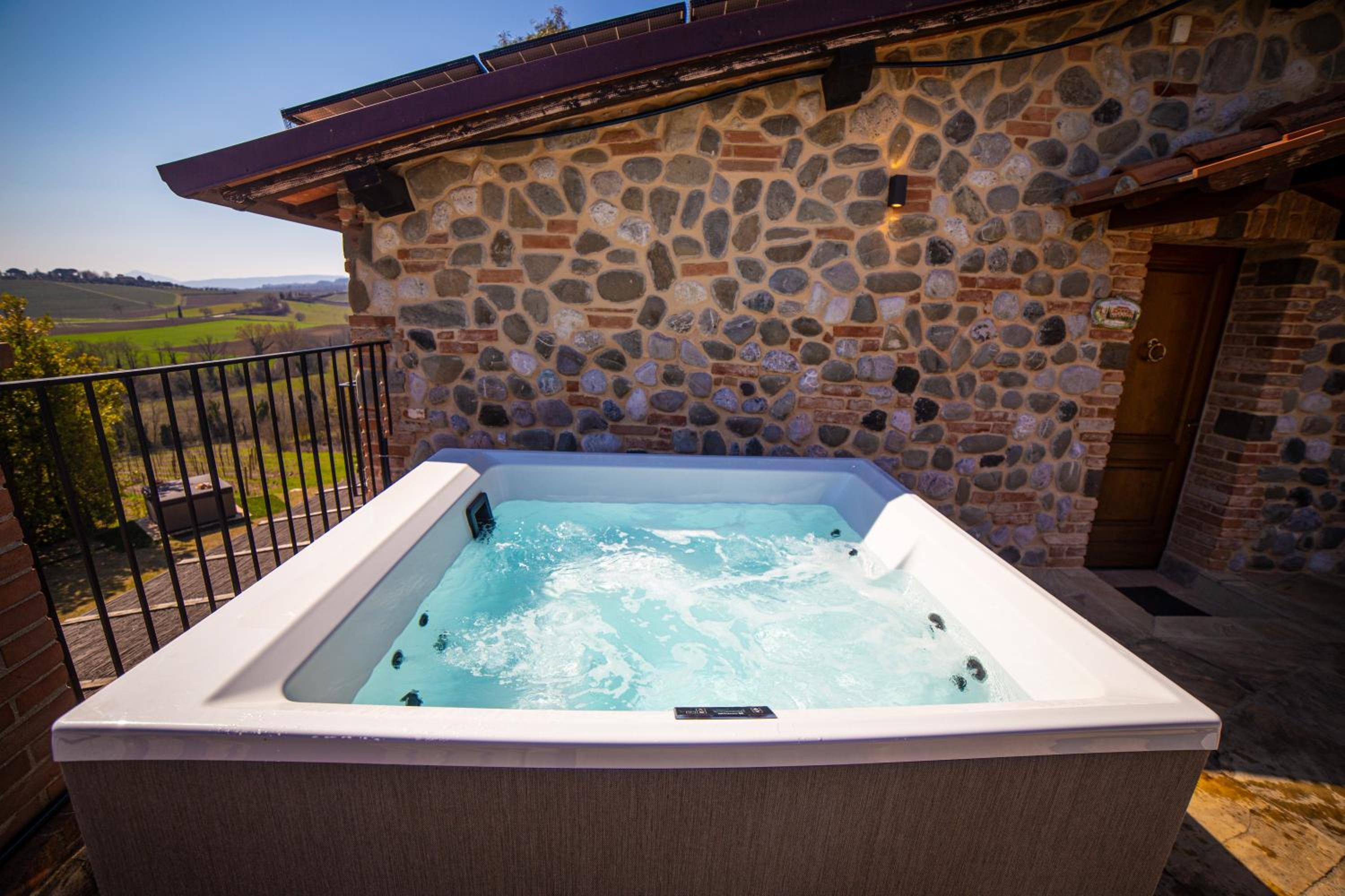 Superior Villa with private Jacuzzi - Photo 16