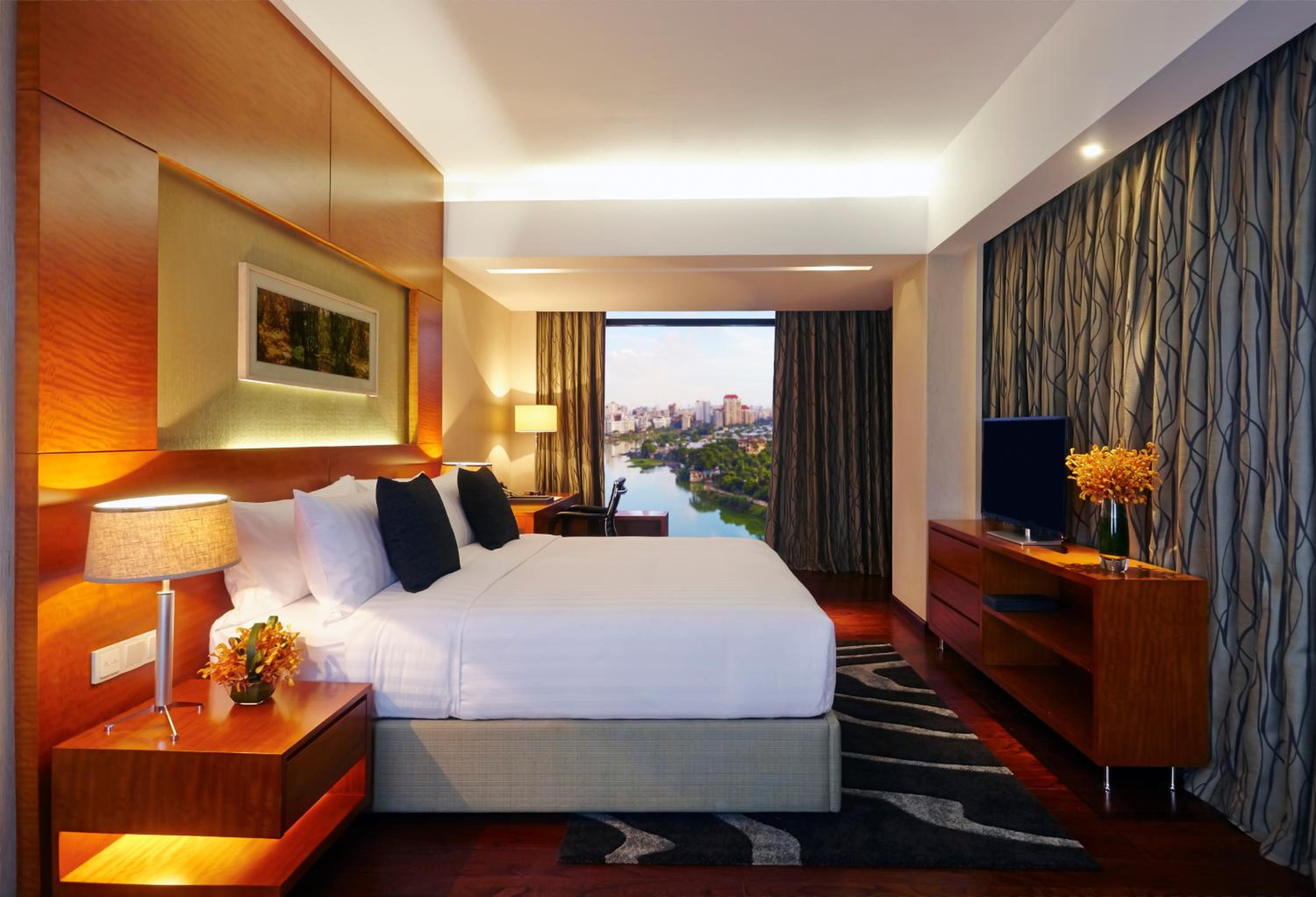 Deluxe Studio with 20% off on Food & Soft beverage and SPA