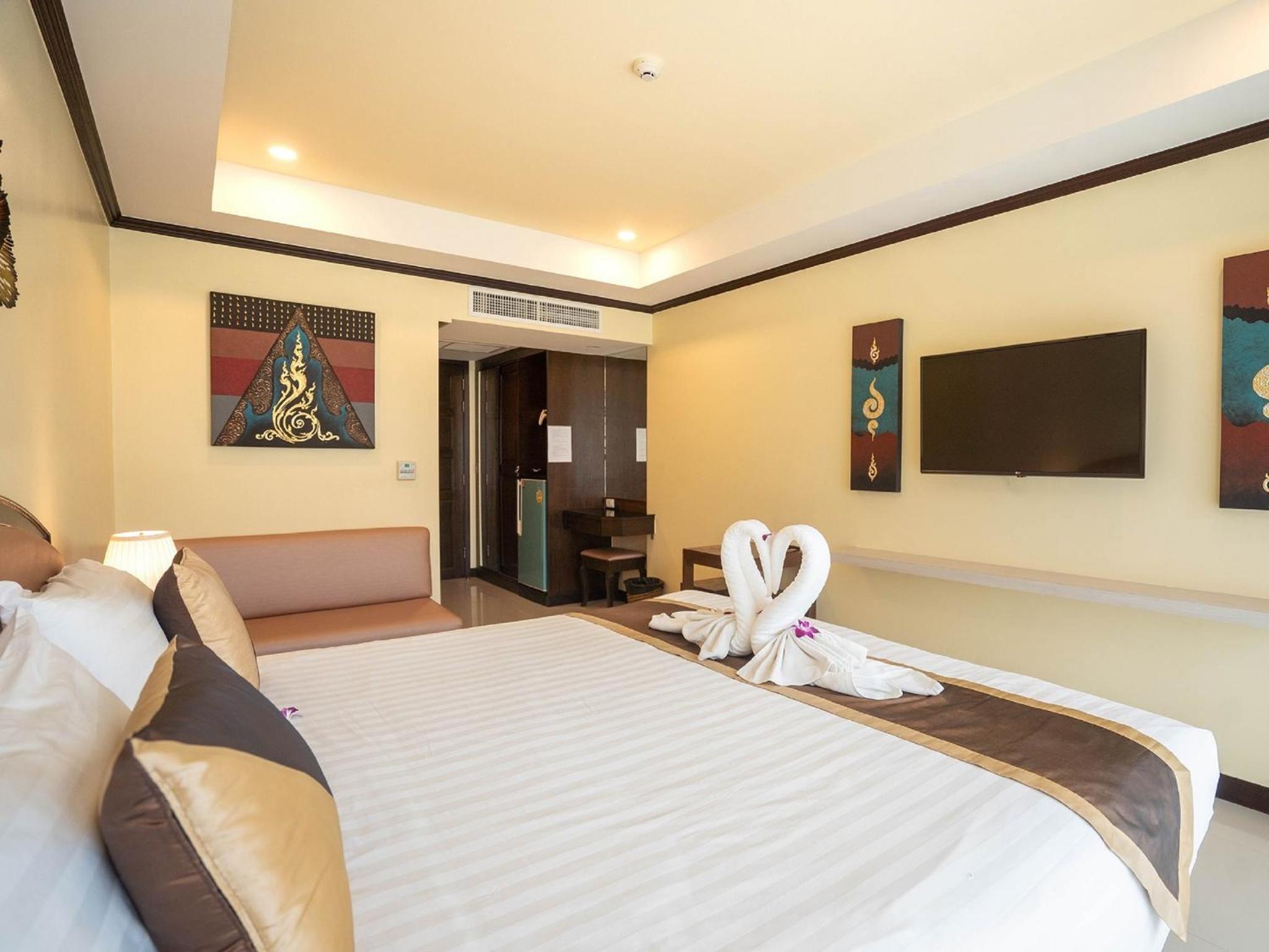 Deluxe Double or Twin Room with Balcony