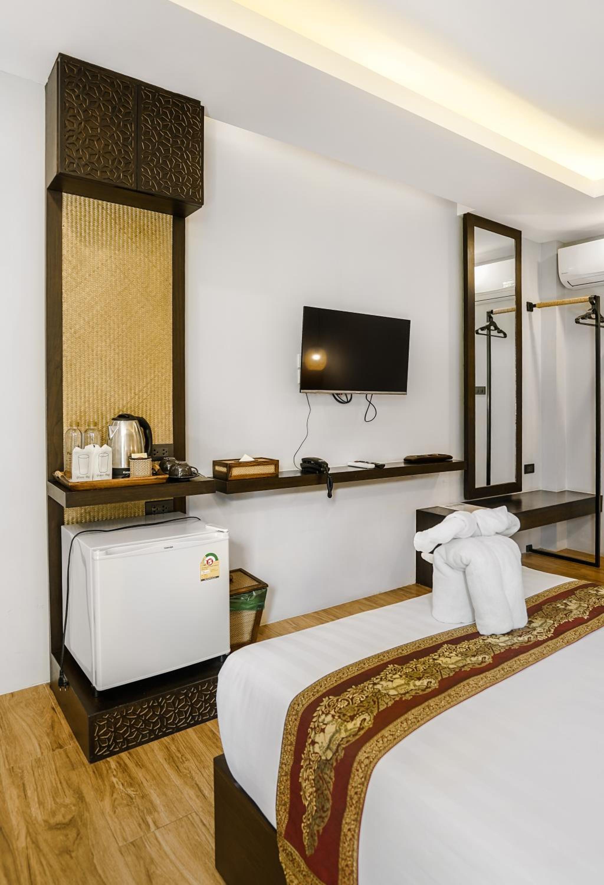 Deluxe Double Room - Photo 5