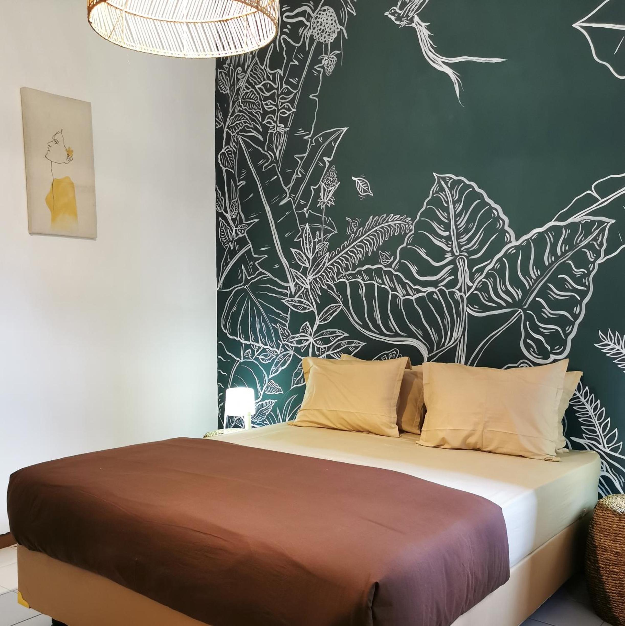 Deluxe Double Room - Photo 7