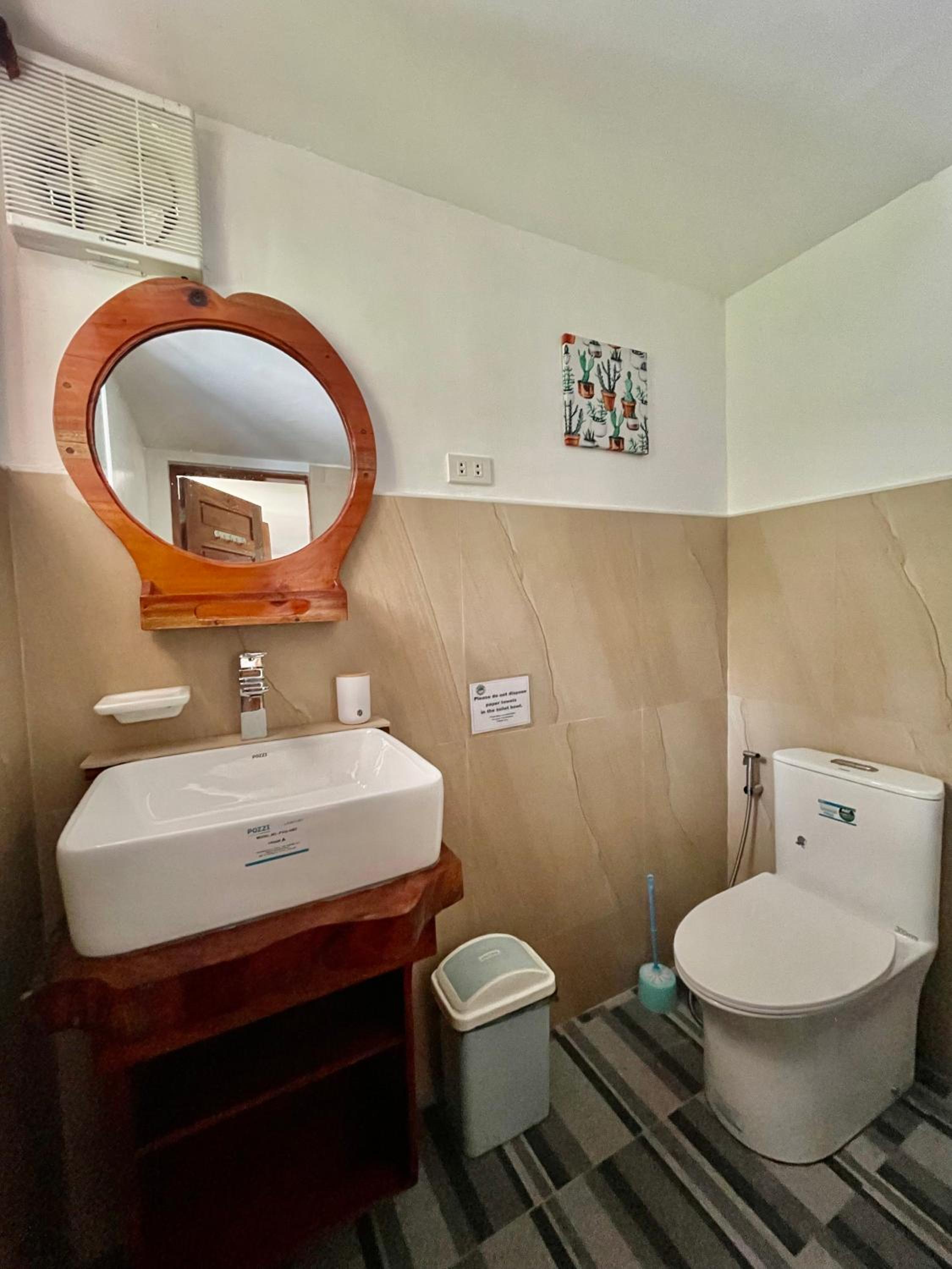 Double Room - Photo 4