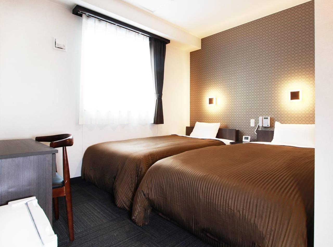 Twin Room - Non-Smoking