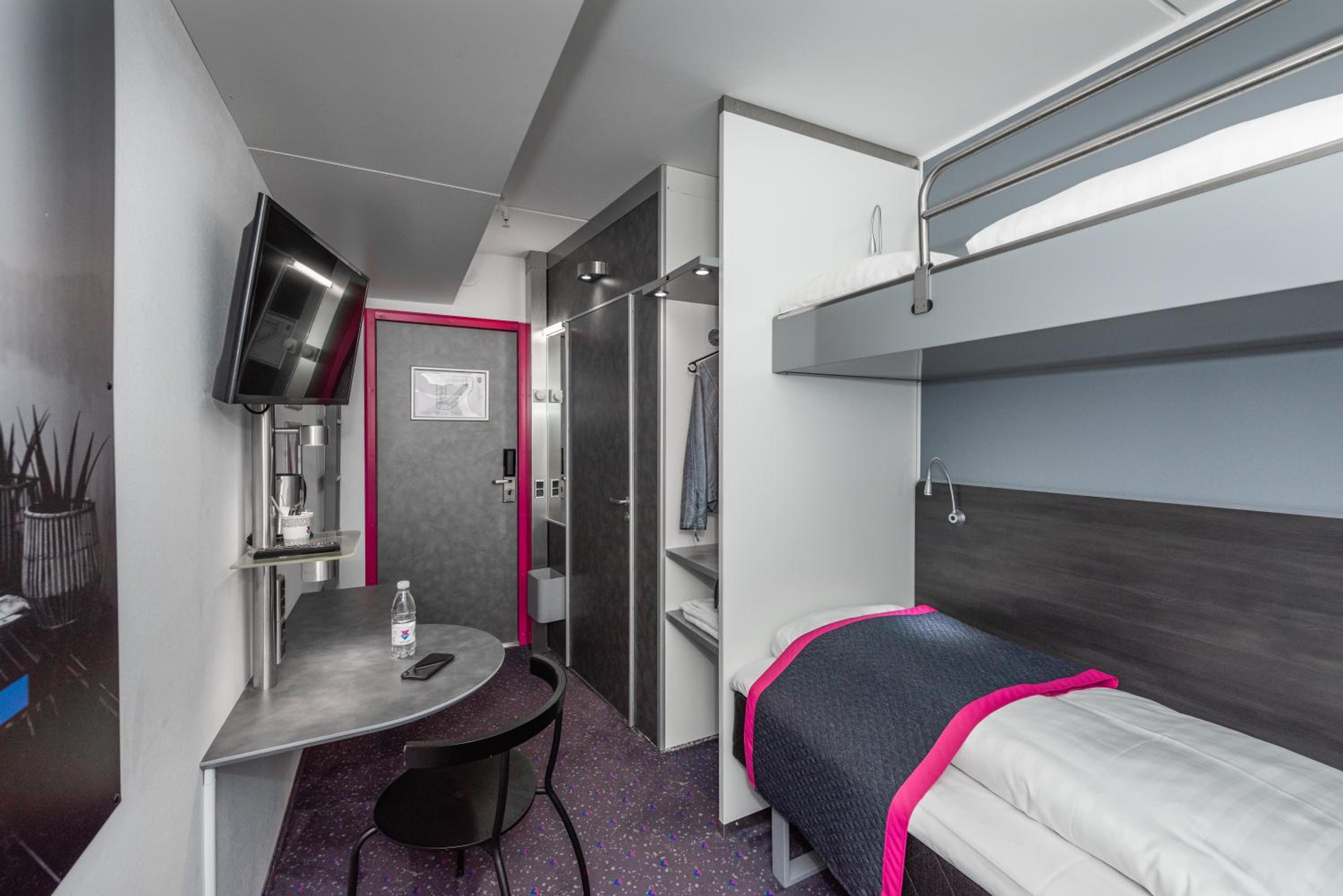 Economy Twin Room