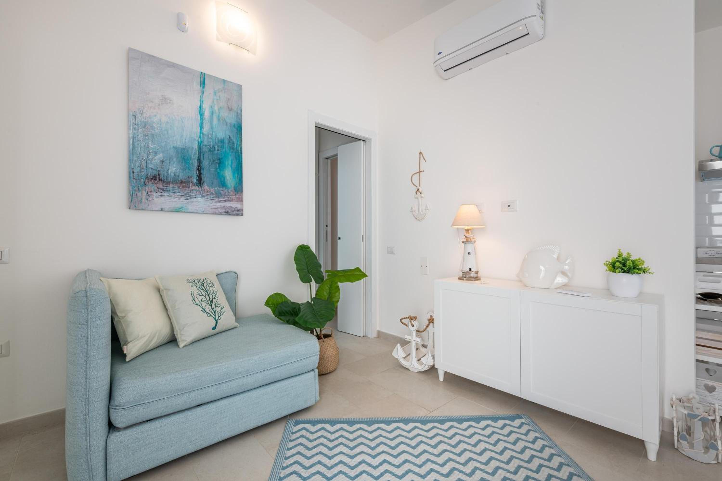 Two-Bedroom Deluxe Apartment with Balcony