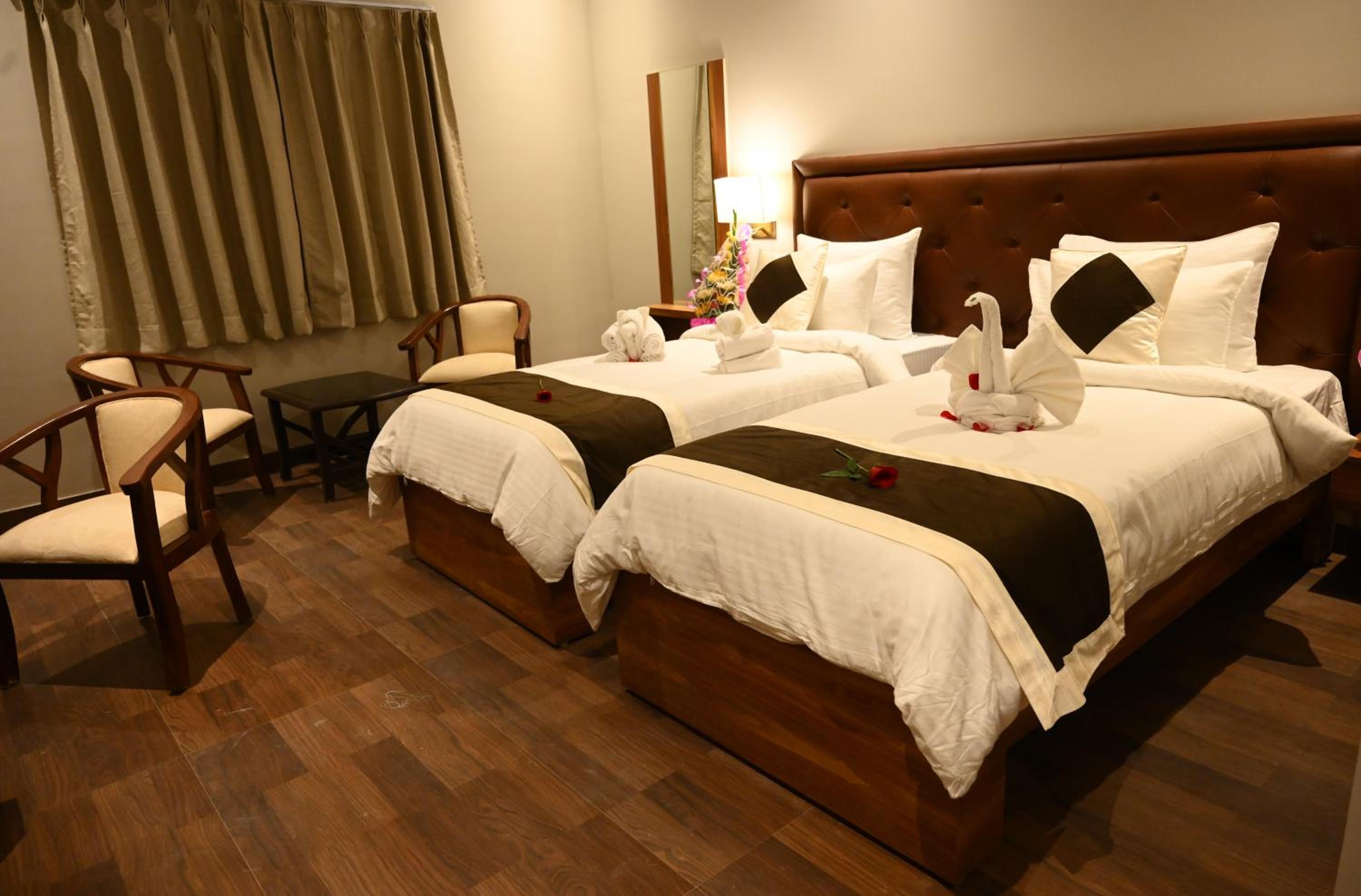 Deluxe Twin Room - Photo 3