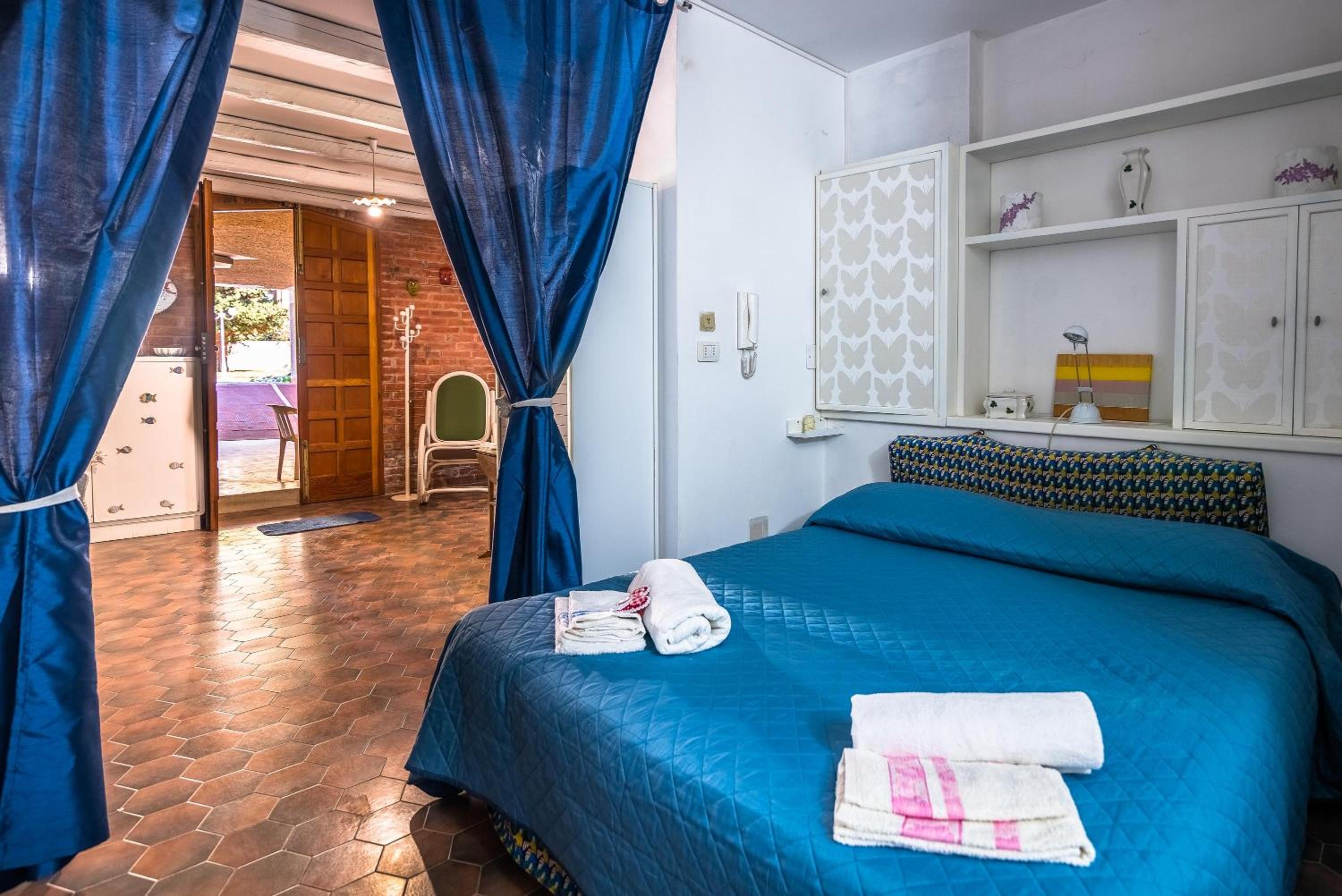 Superior One-Bedroom Apartment - Garden View