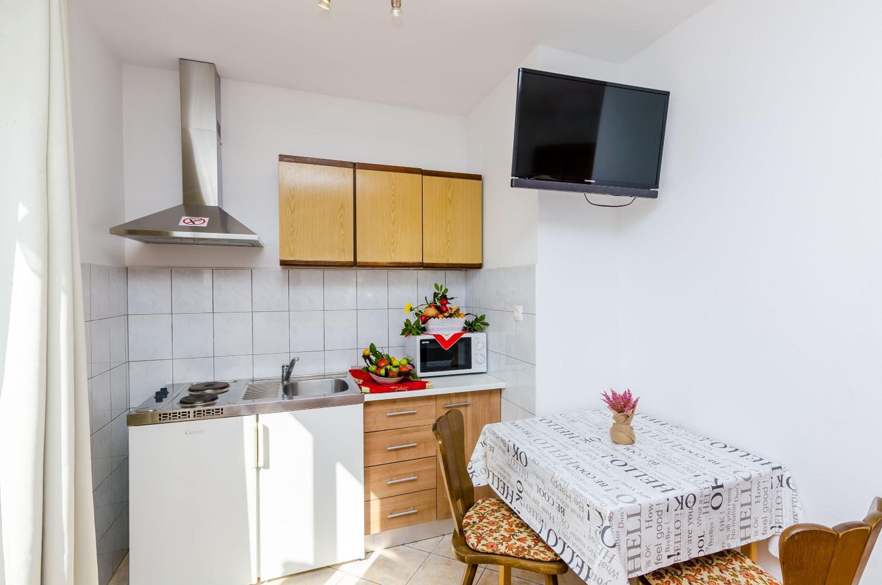 Comfort Studio Apartment with Balcony and Sea View photo 2