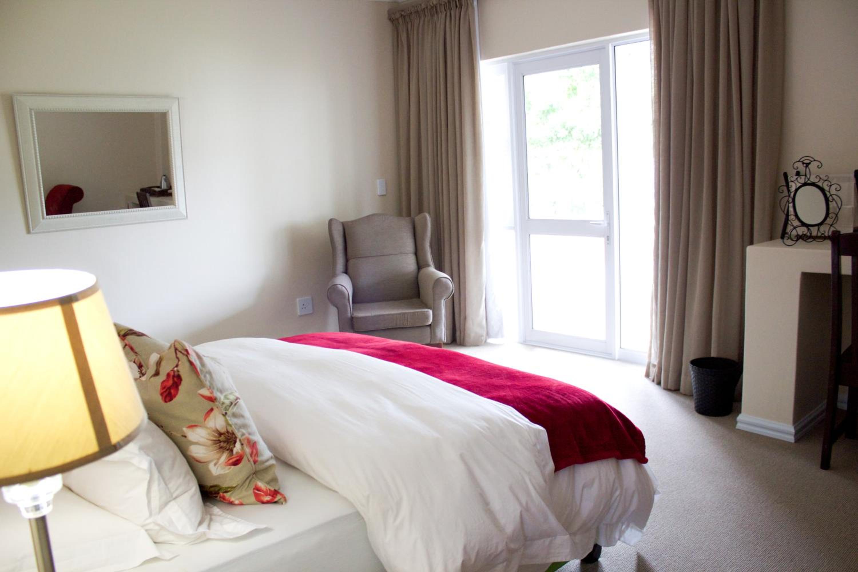 Deluxe Double Room with Shower photo 3