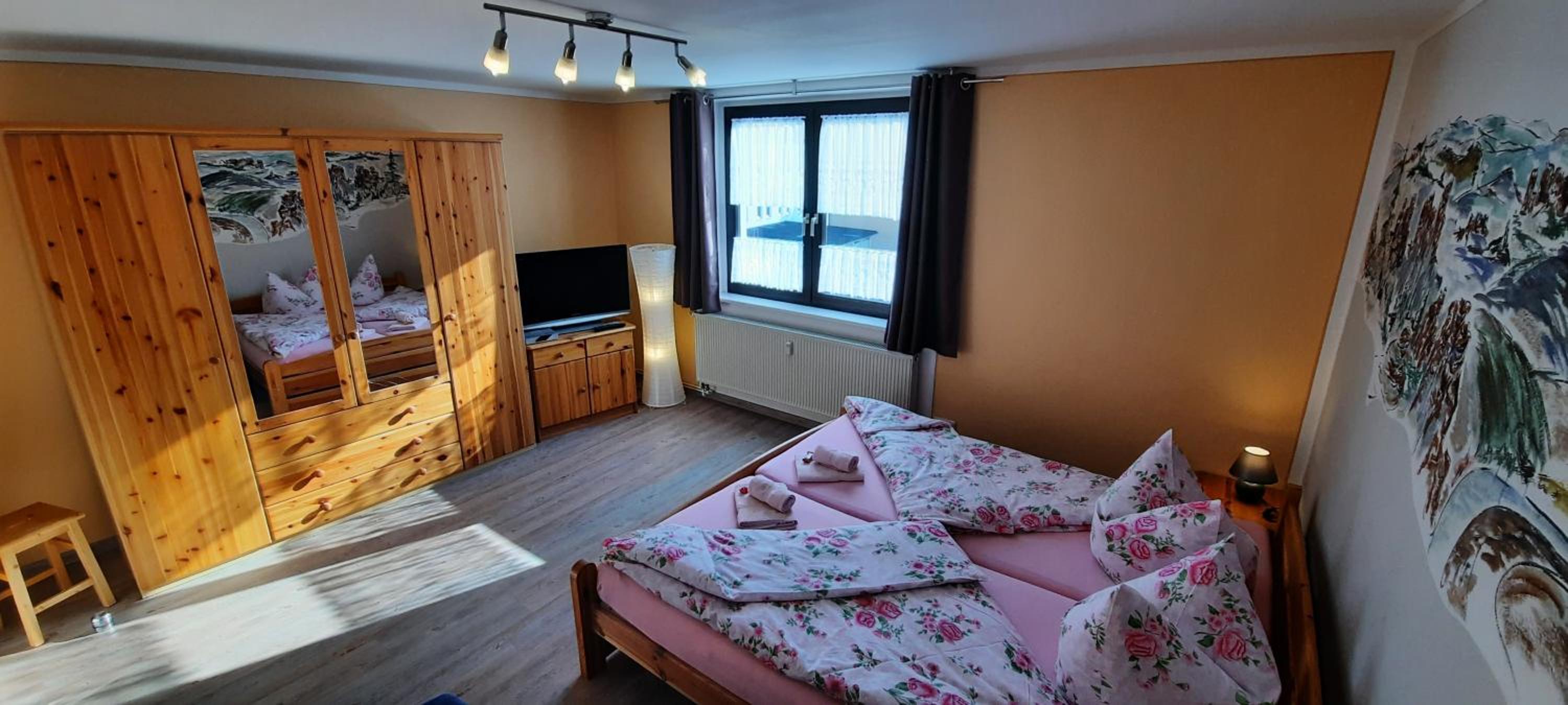 Apartment with Garden View